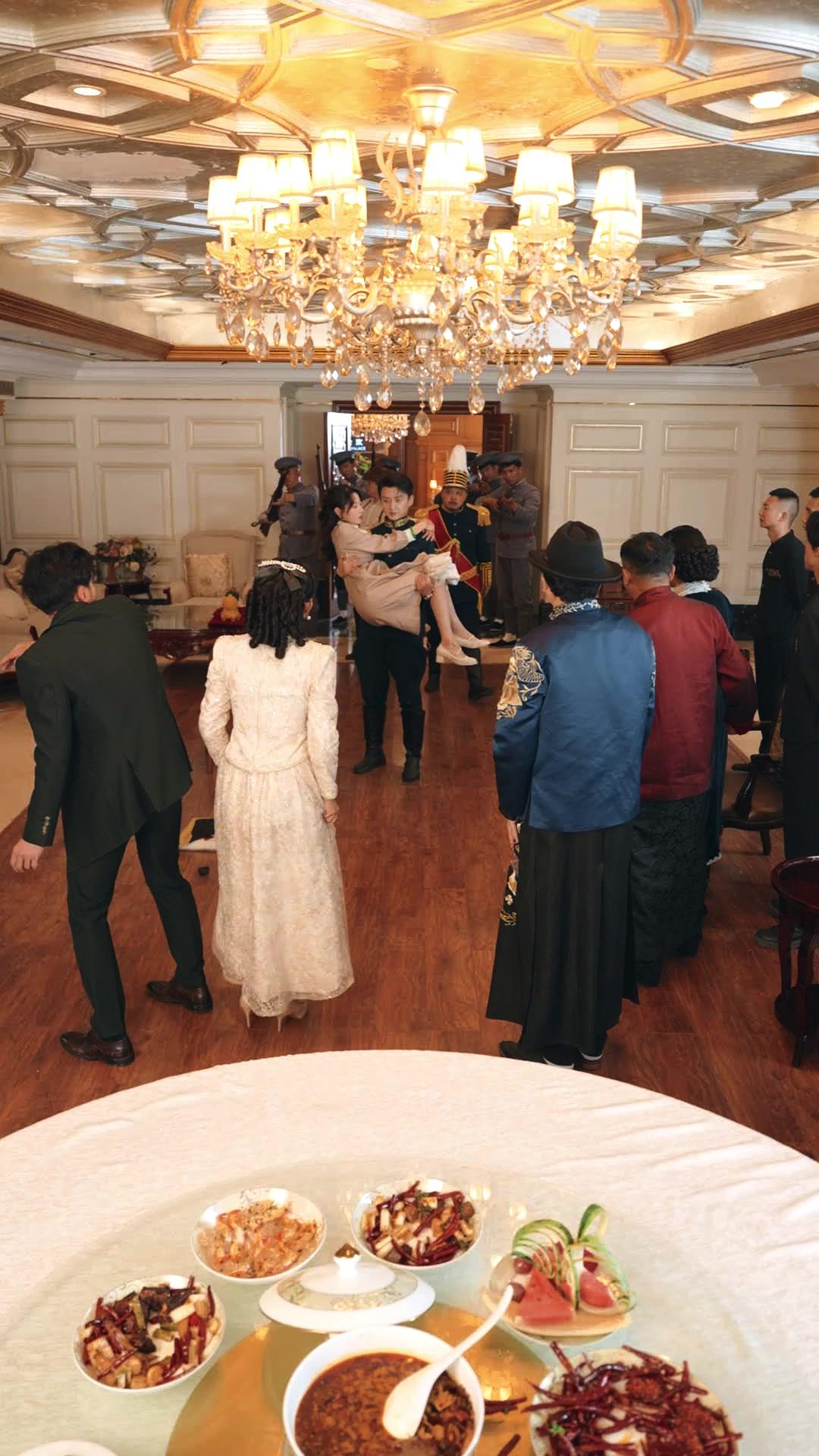 RENAÎTRE DANS LES BRAS DU COMMANDANT