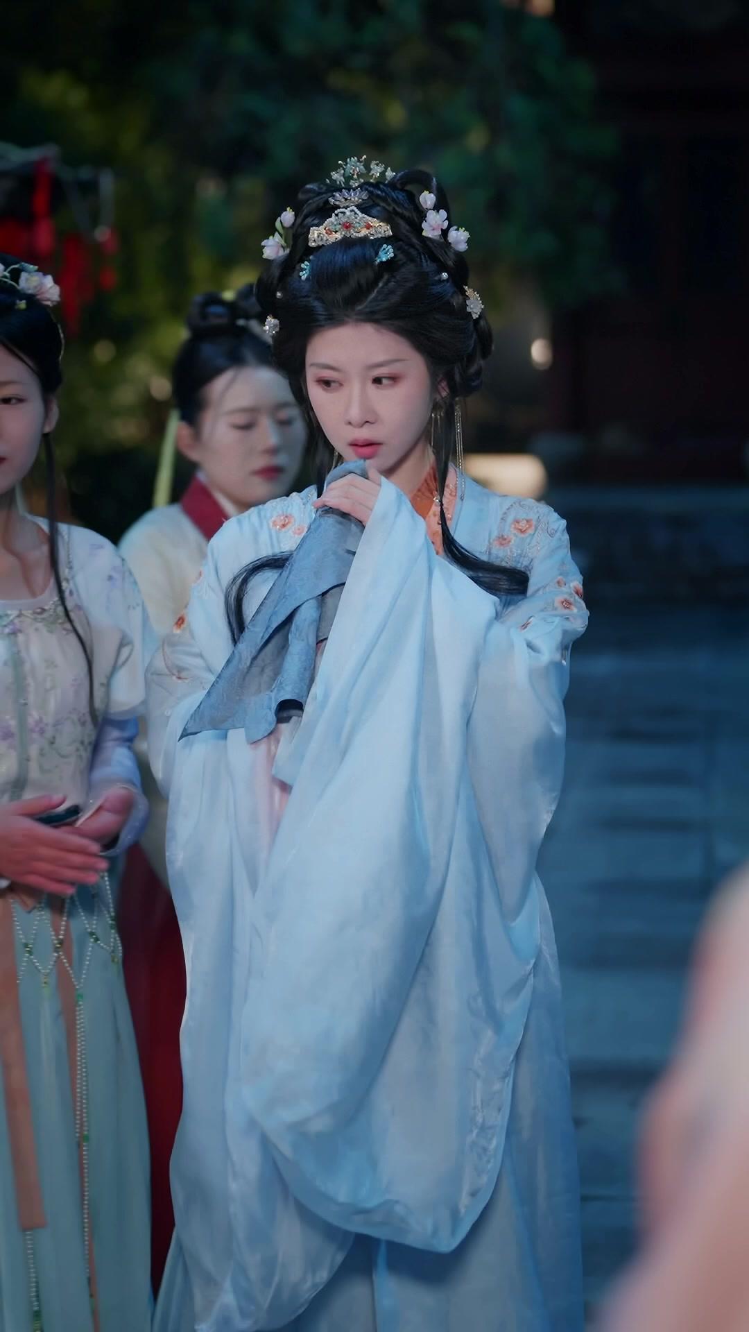 My Babies! Protect Mommy Now!