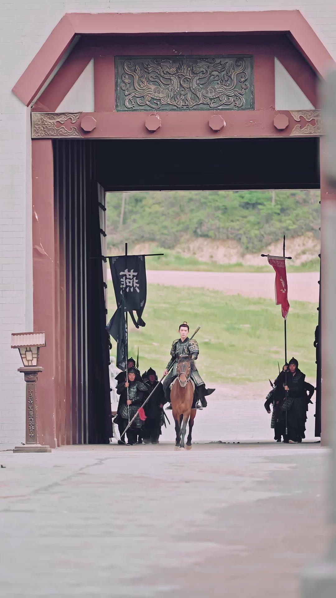 Ferro e Rossa: Il Destino del Regno