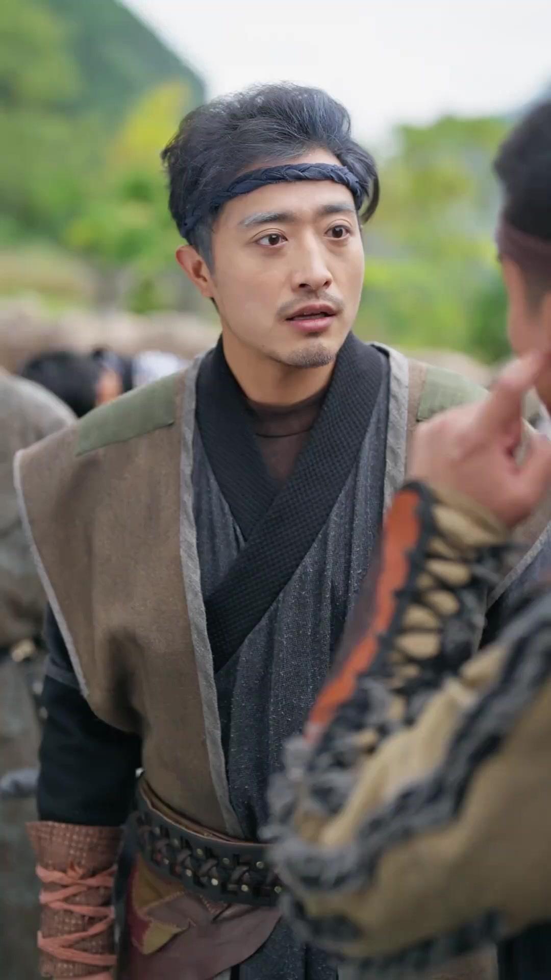 무림을 뒤흔든 늦깎이 천재