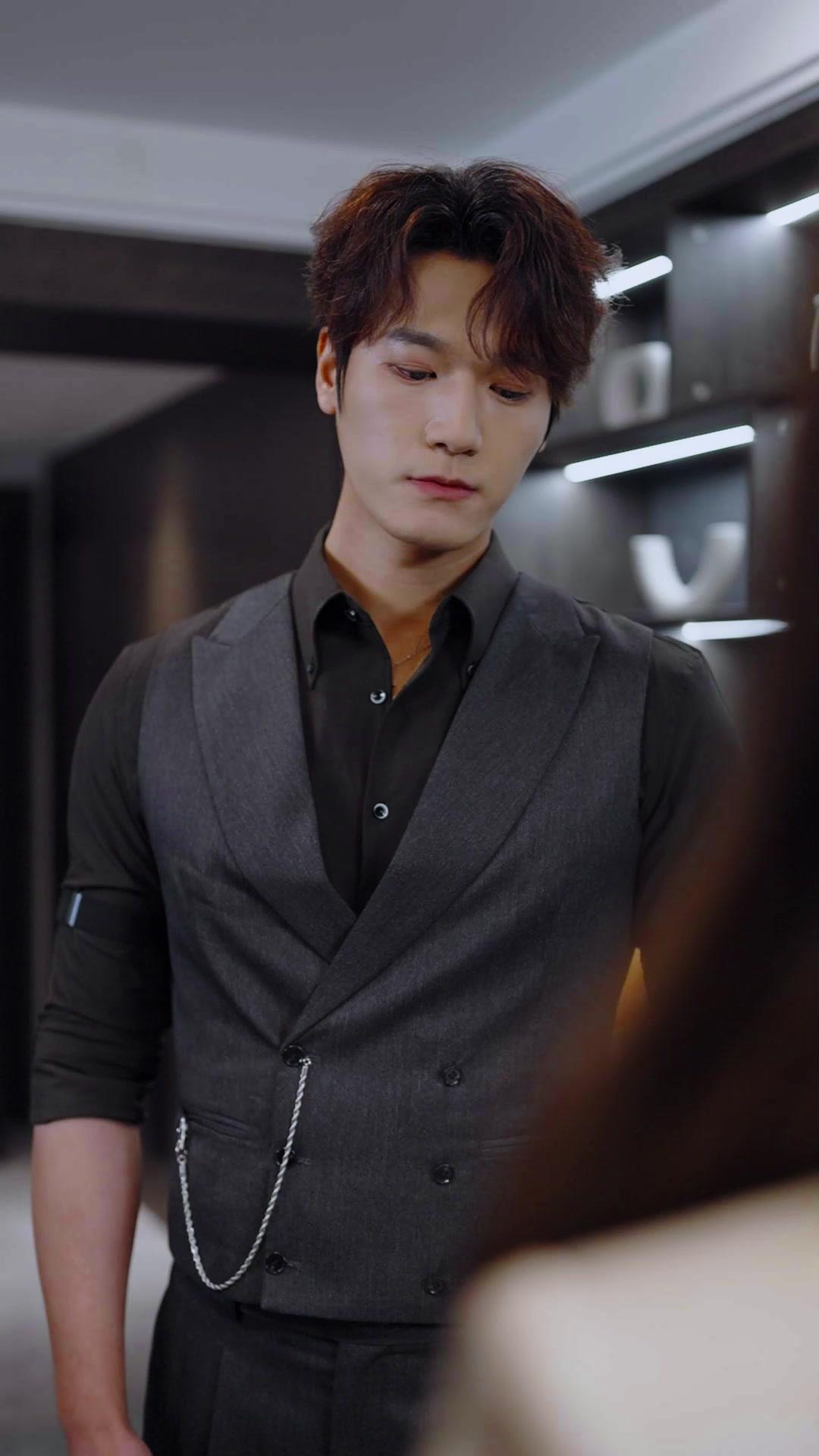 Intrigas bajo la máscara tierna