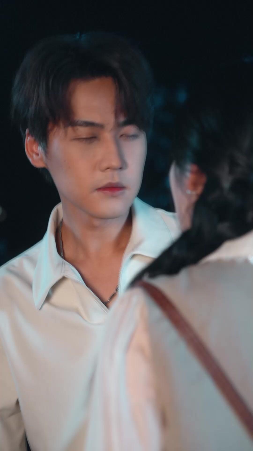 A Rainha da Escola e Eu: Redimir ou Morrer