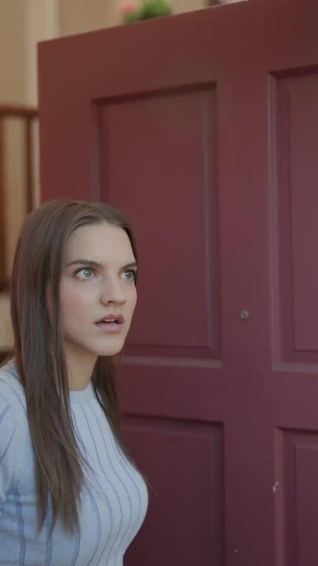 (Dublagem) Jade Foster é Minha