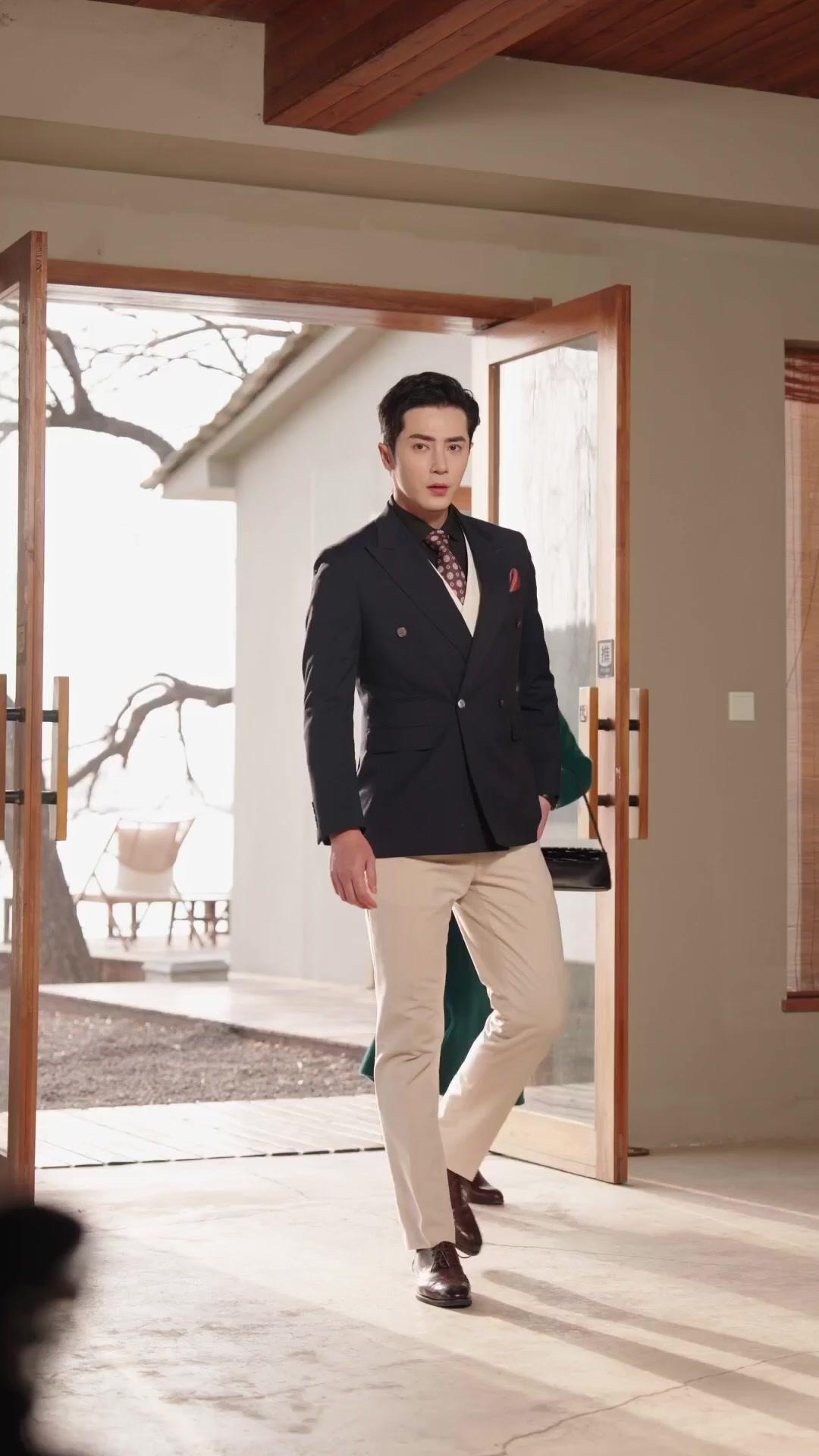 ÉPOUSER L'AVENTURE D'UN SOIR