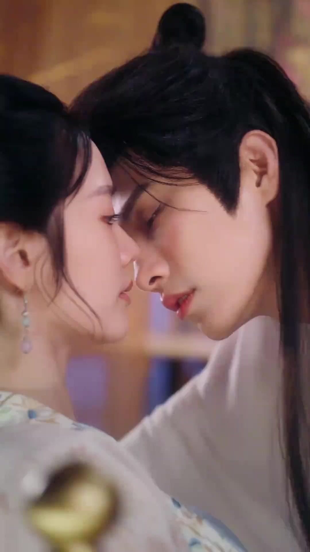 ยมทูตบังคับให้อ่อยฮ่องเต้