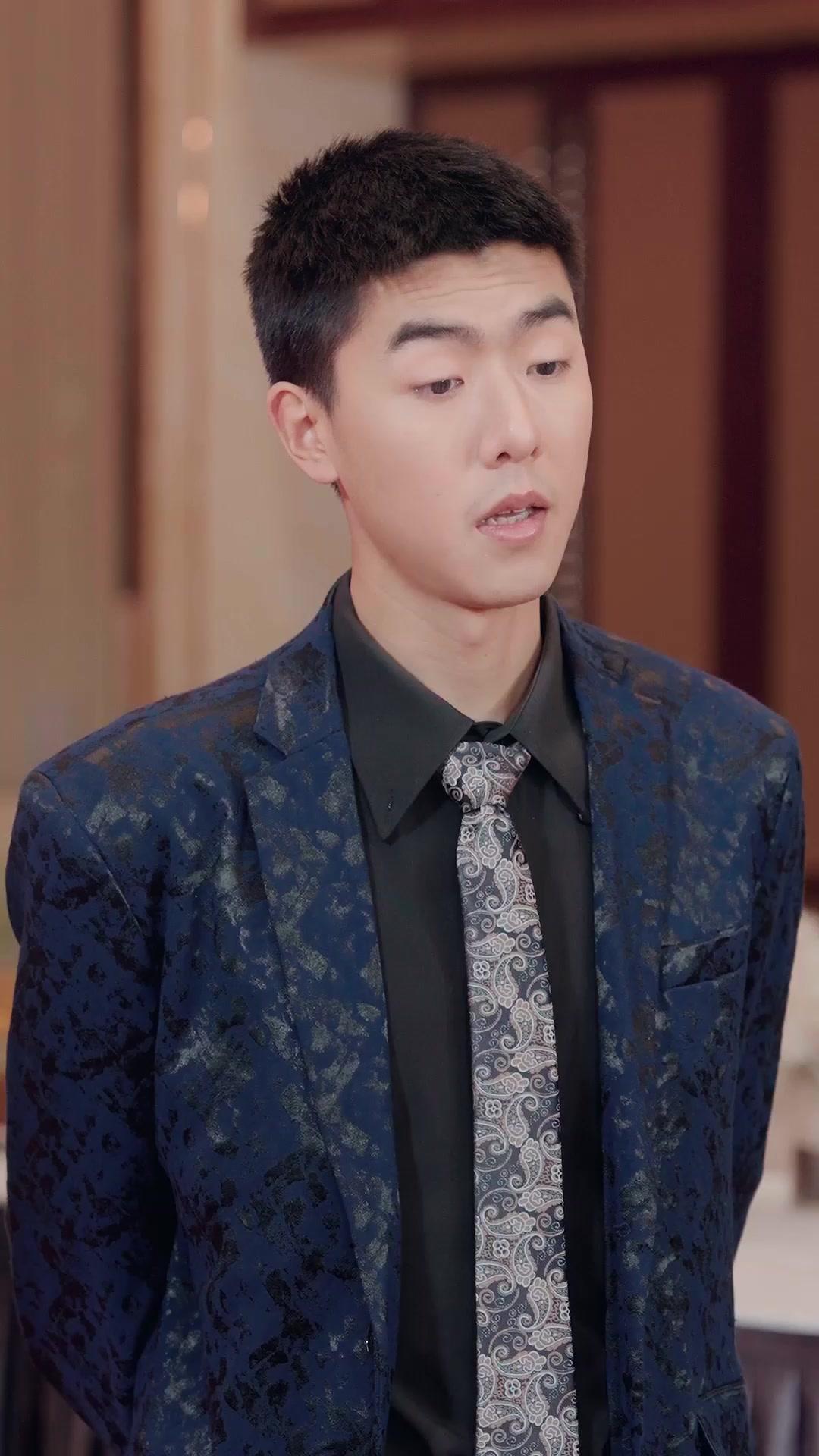 L'HOMME QU'ILS ONT TRAHI