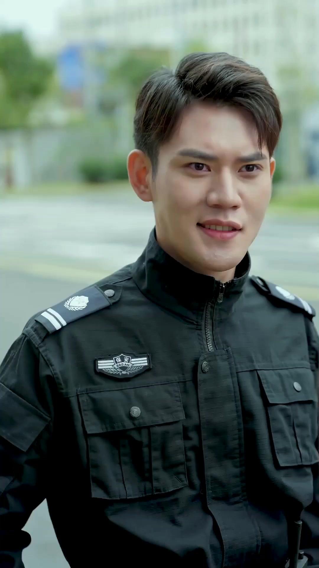 Ẩn Long Ngạo Thế