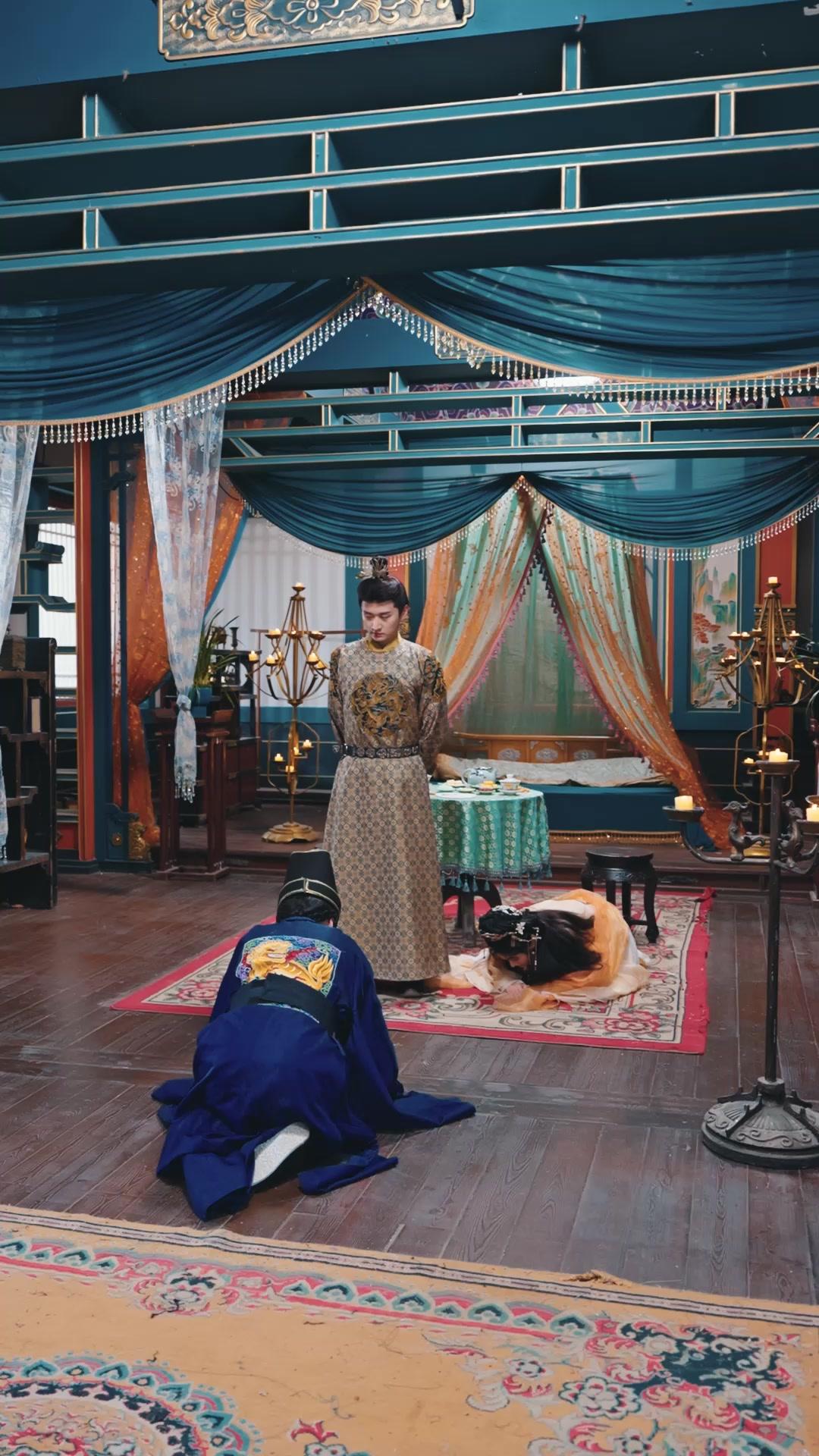 Ibuku dayang, Aku Kaisar