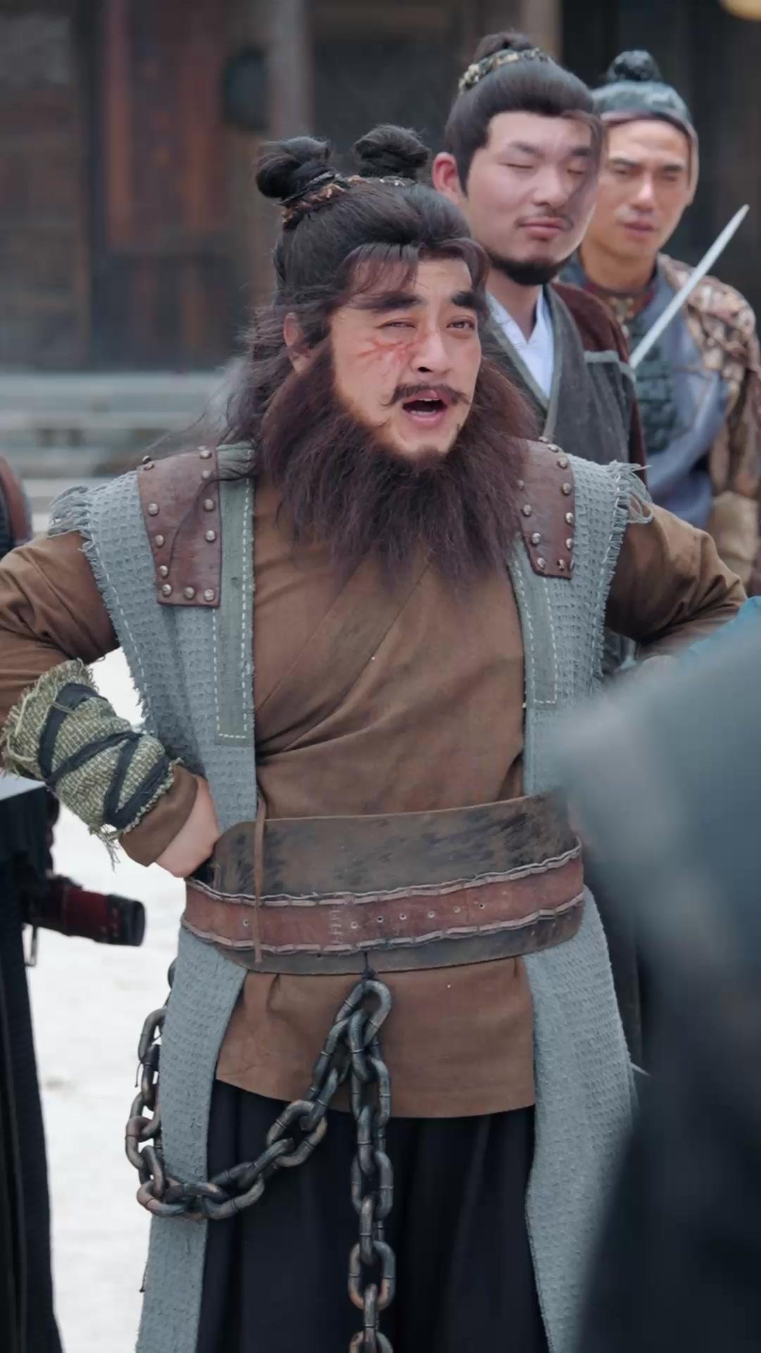 SOUS L'ENNEMIE, VERS L'AMOUR