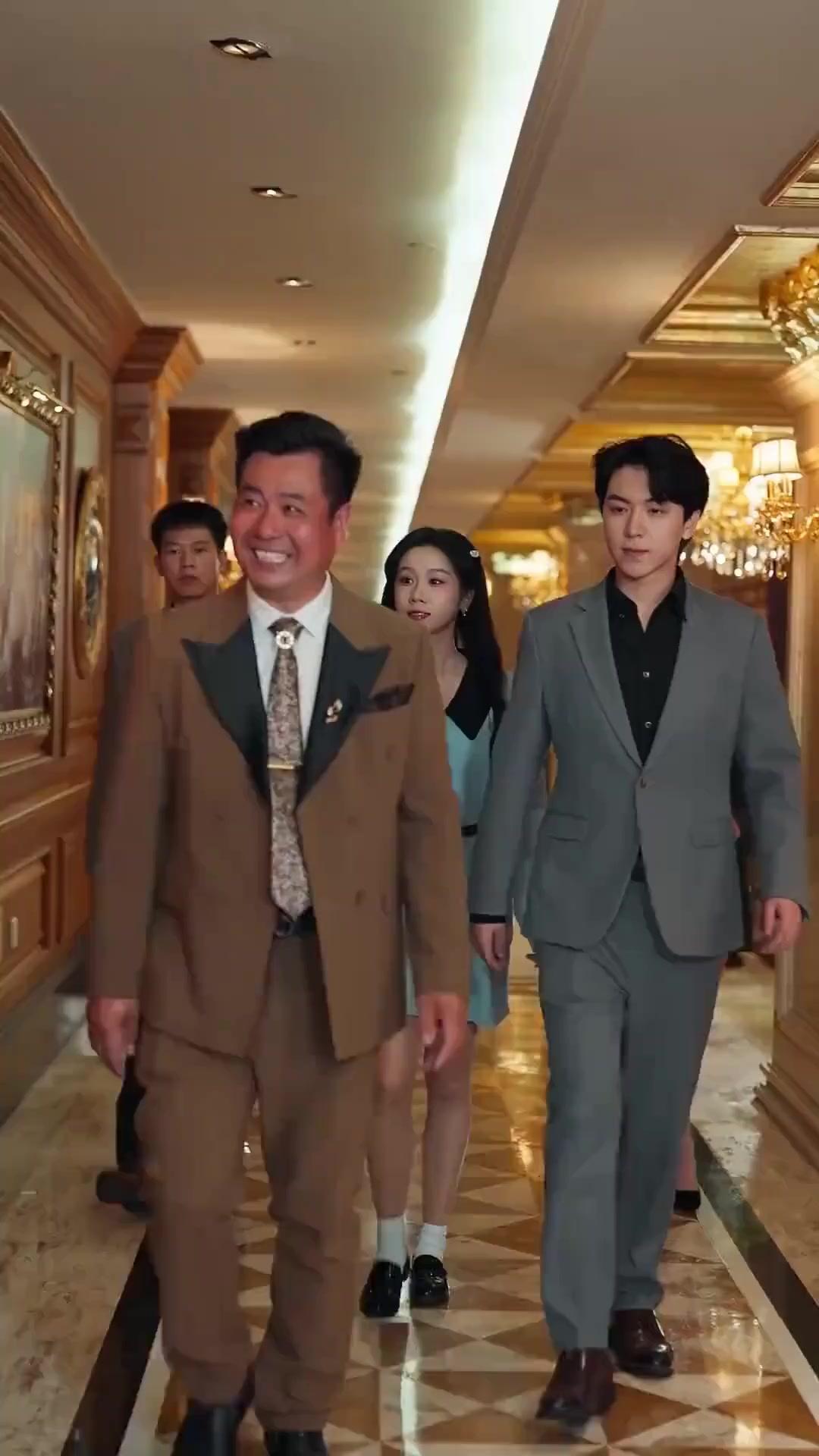 (Dubbed)Her Ex Is a Tech Tycoon