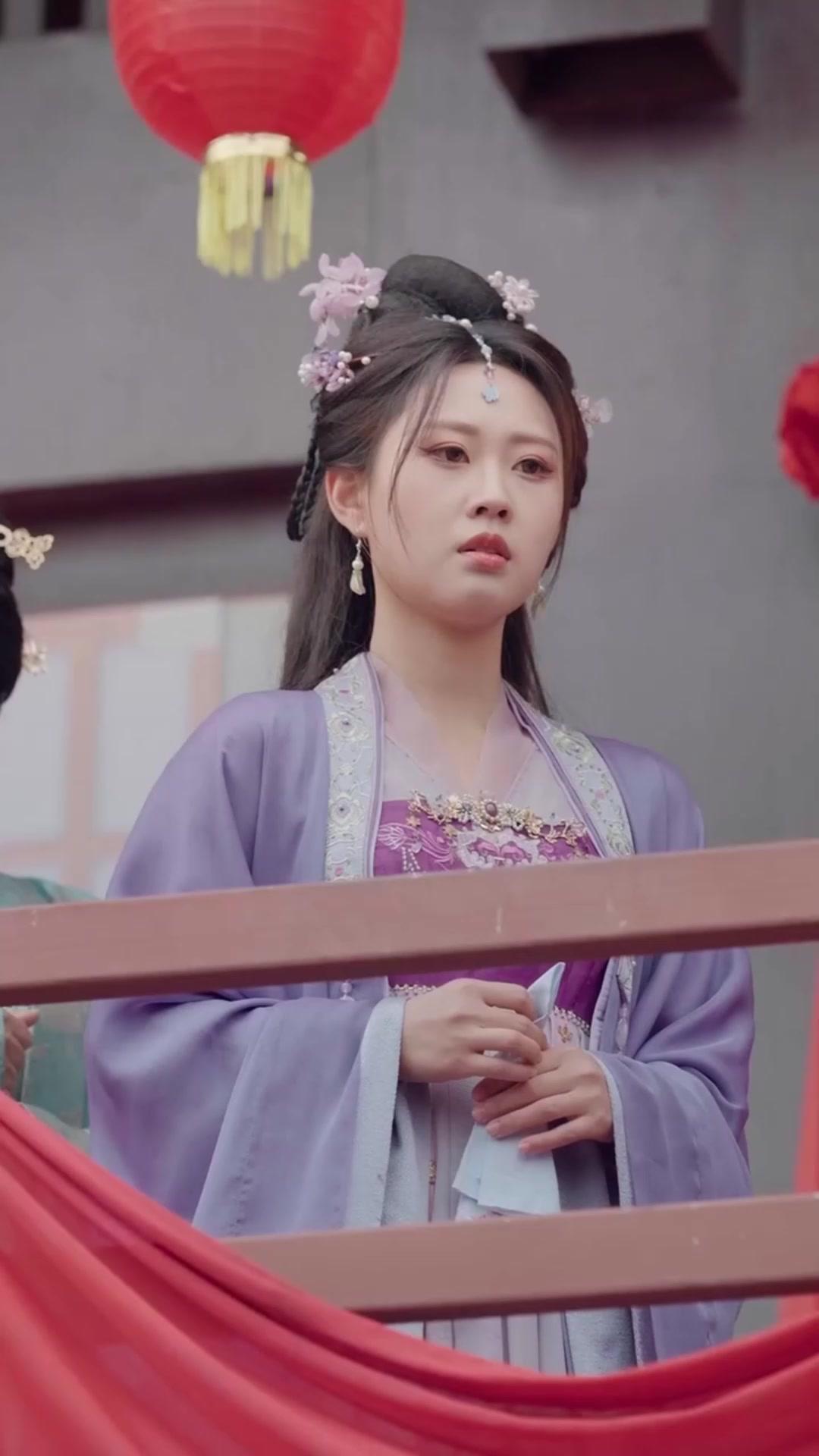 Married to a Hidden King