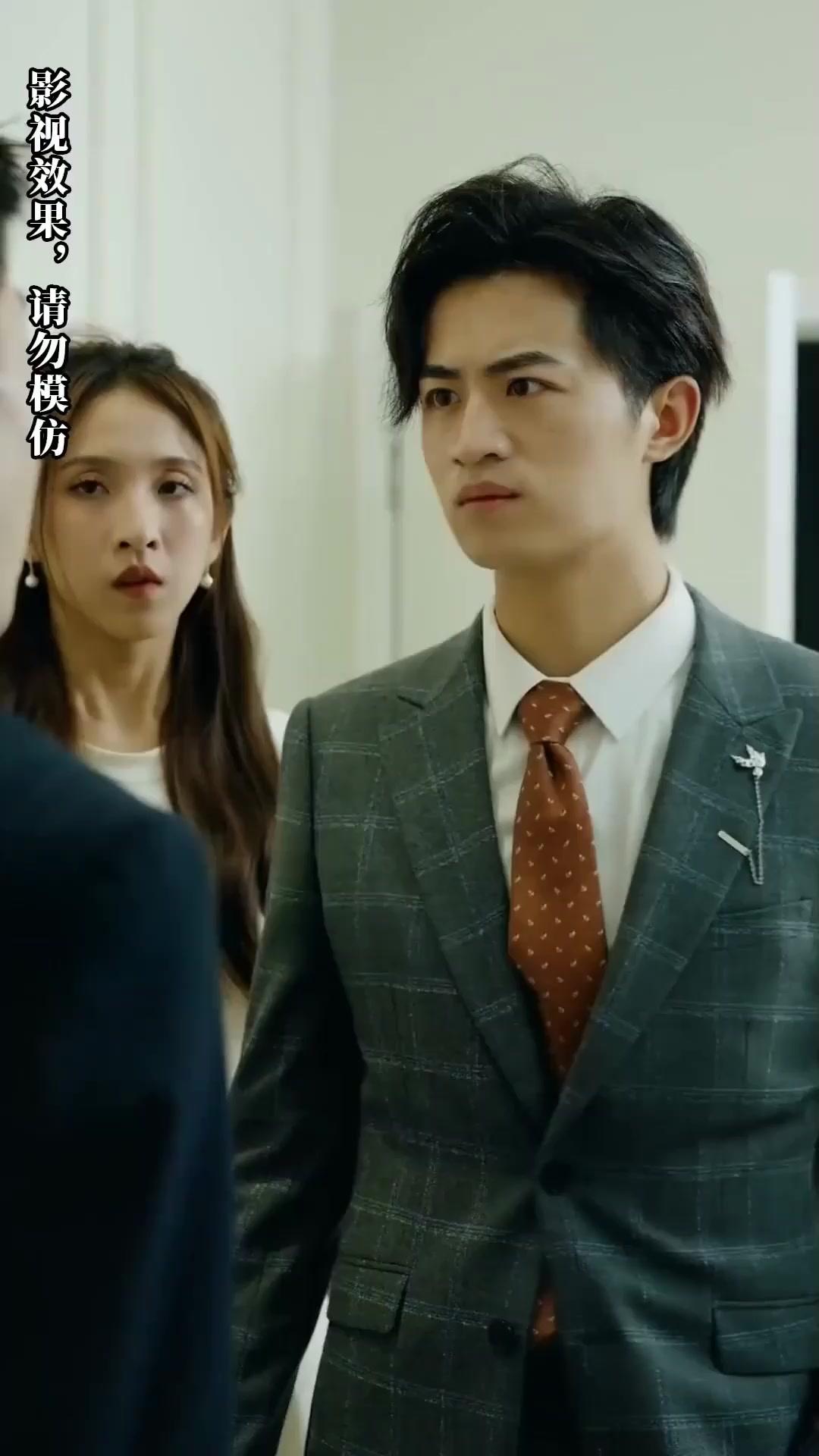 CEO & Manja: Cinta Direbut Si Kecil