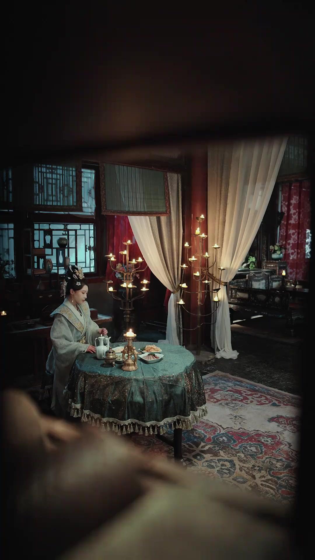 (Doblado)La venganza de la Emperatriz