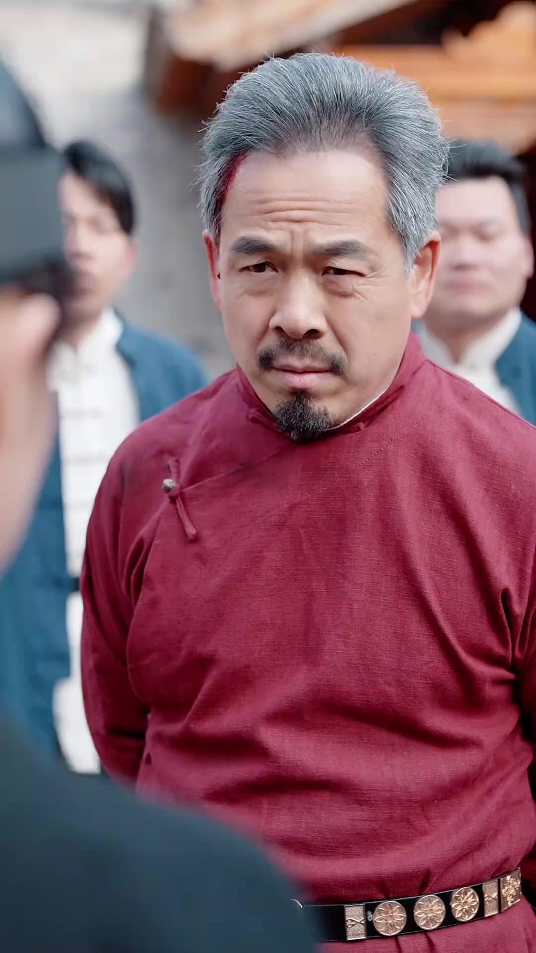 เทพีจอกทอง