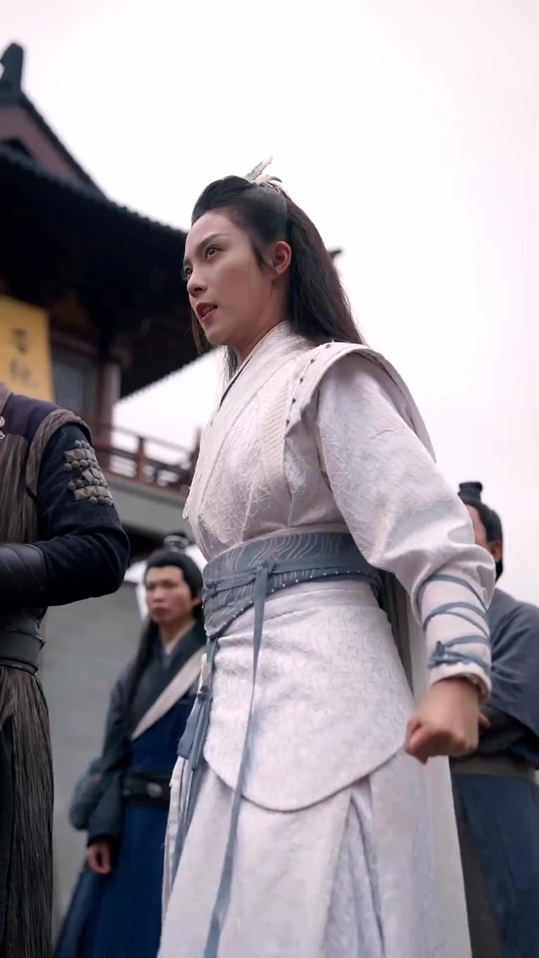 ضربة سيف قاضية تقطع علاقة العاشق