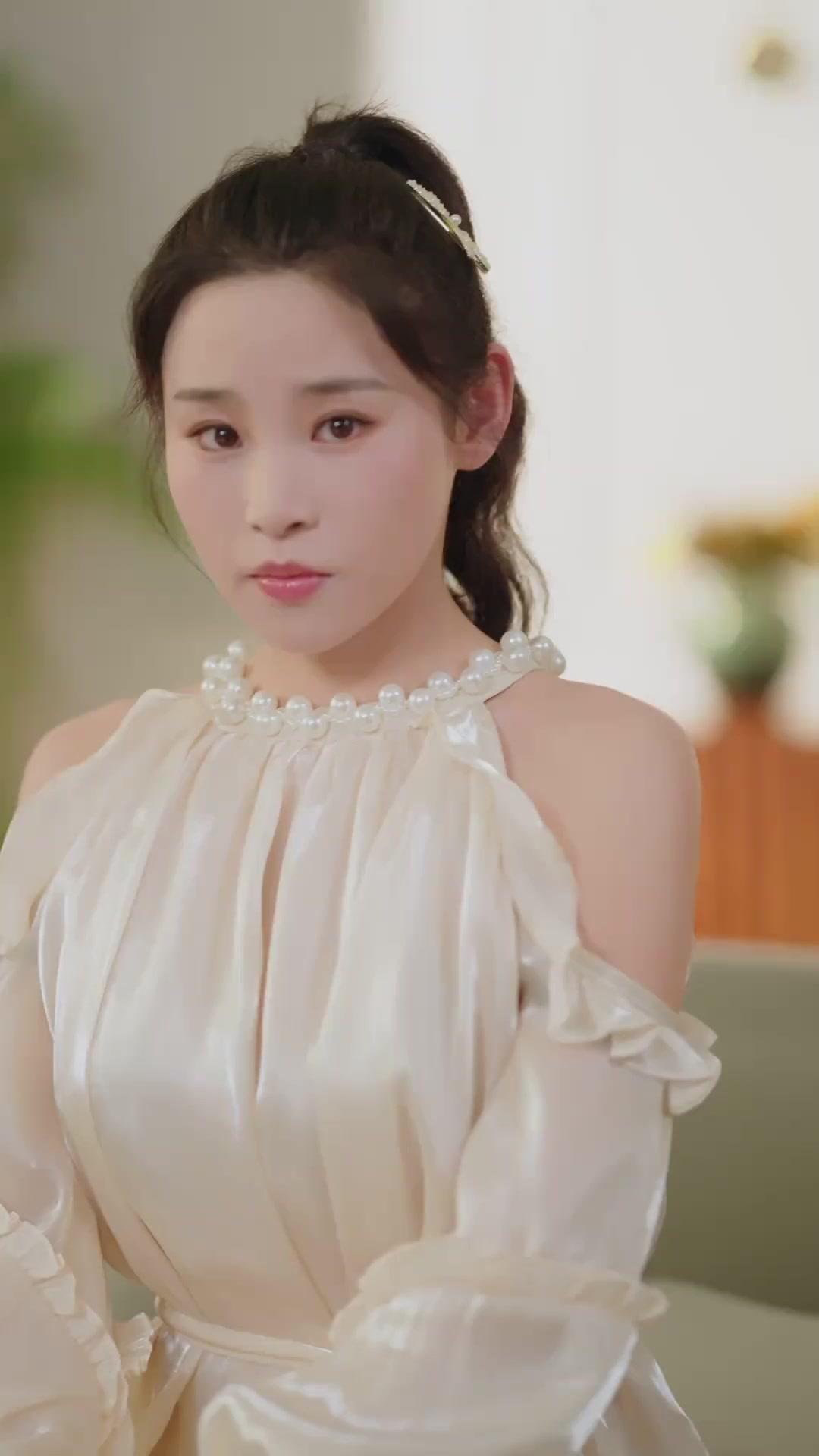 Reborn as the Rich Family's Darling