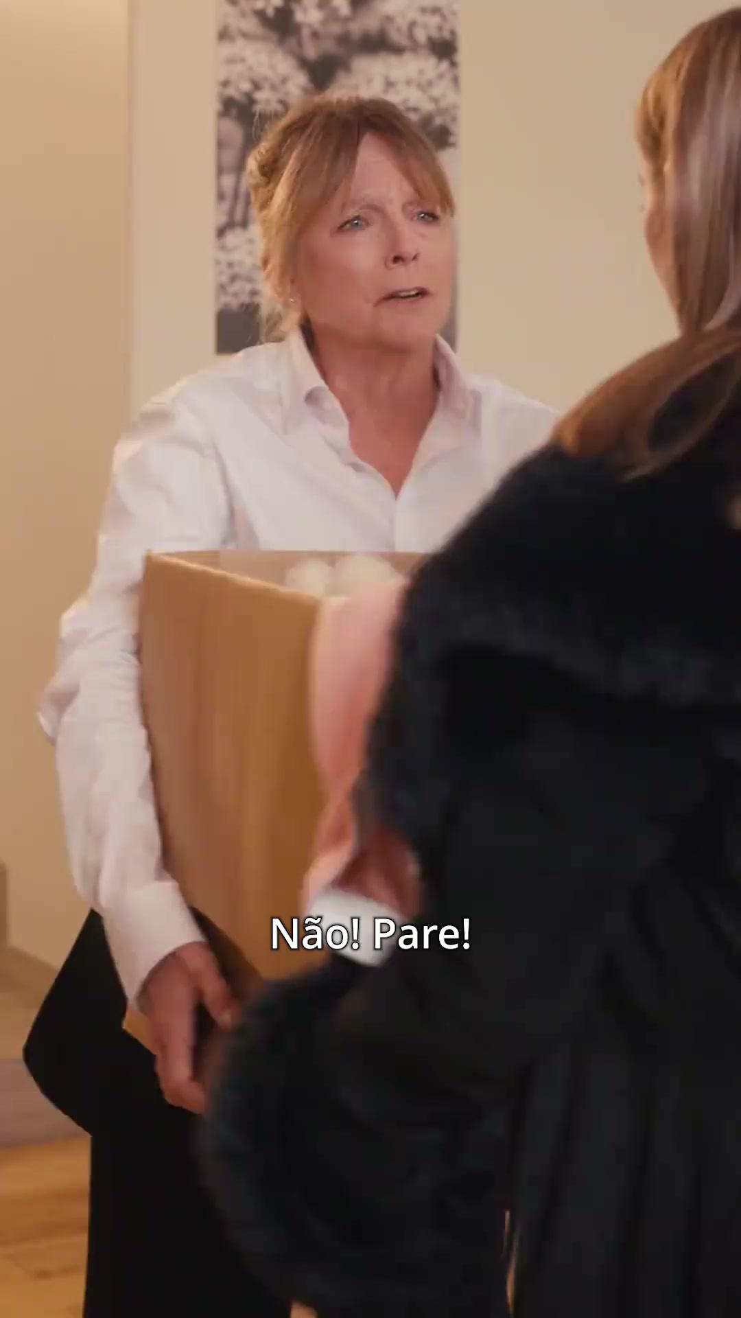 (Dublagem)30 Anos Congelada, 3 Irmãos se Arrependem