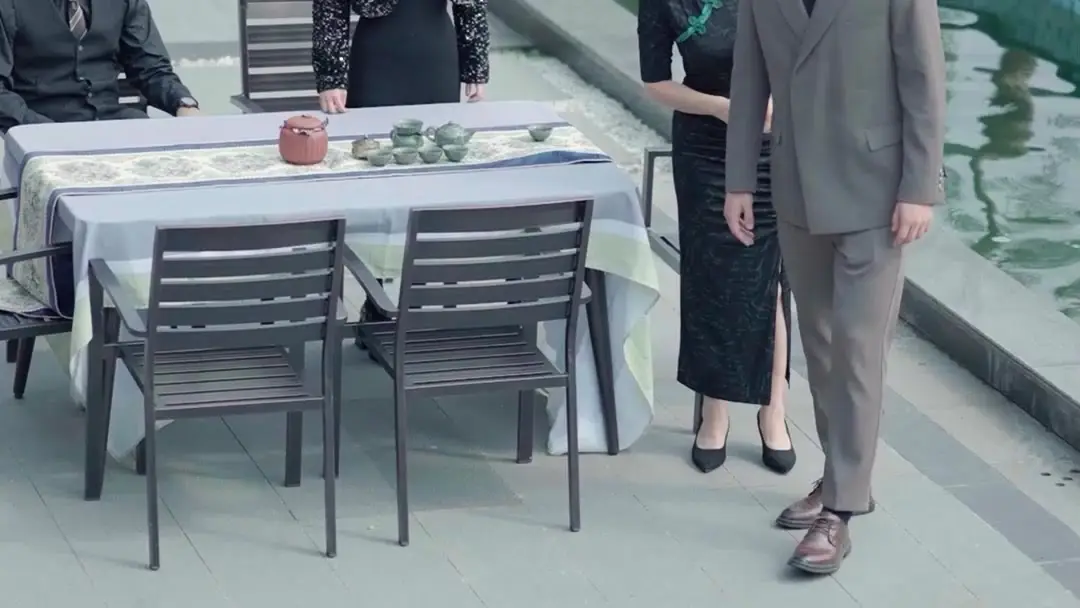 Twin Blessings, Billionaire's Love: When a Child’s Silence Speaks Louder Than Toasts