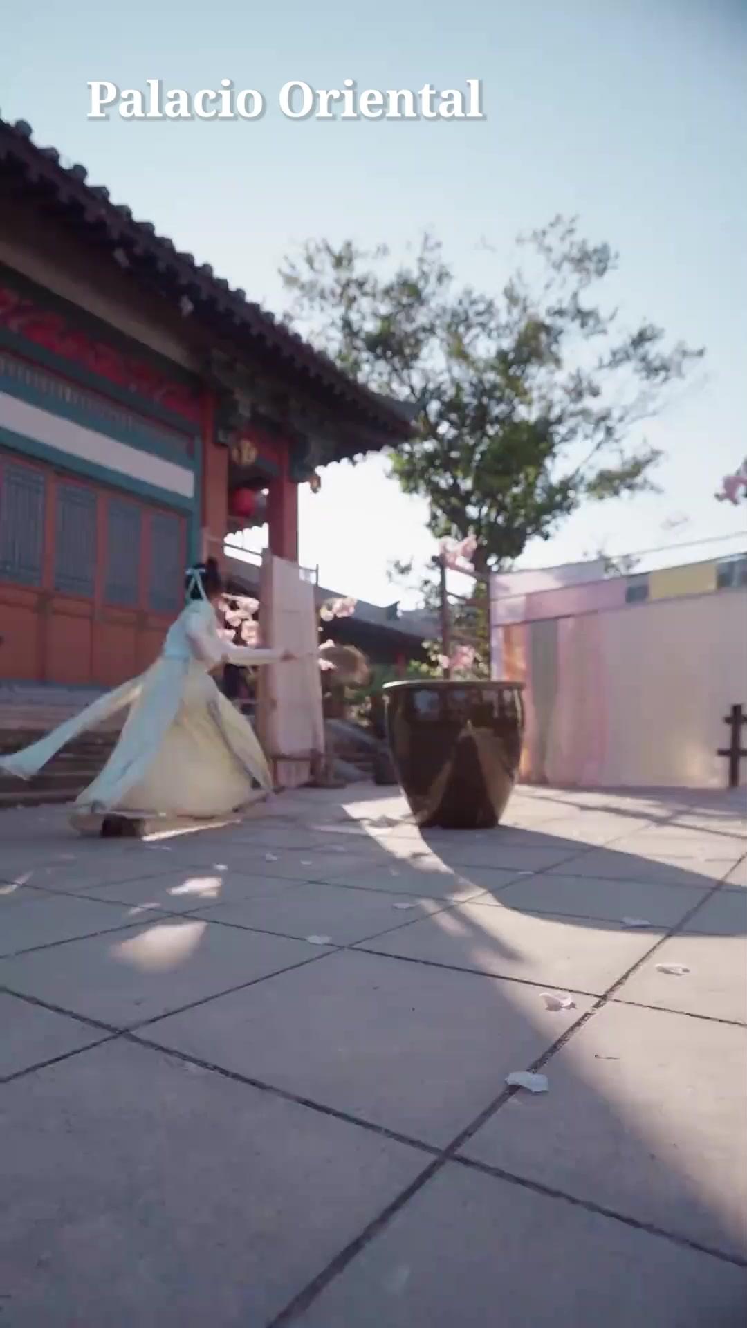 (Doblado)Renacer de una emperatriz