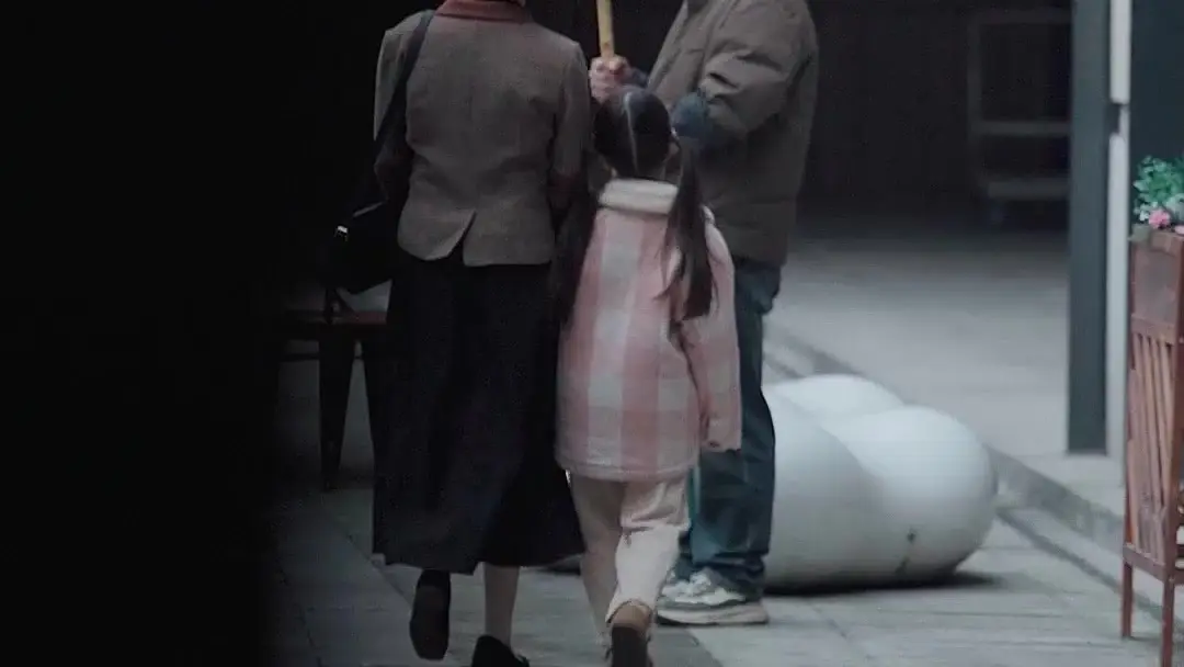 Thief Under Roof: When Sweetness Turns Sour in Three Acts