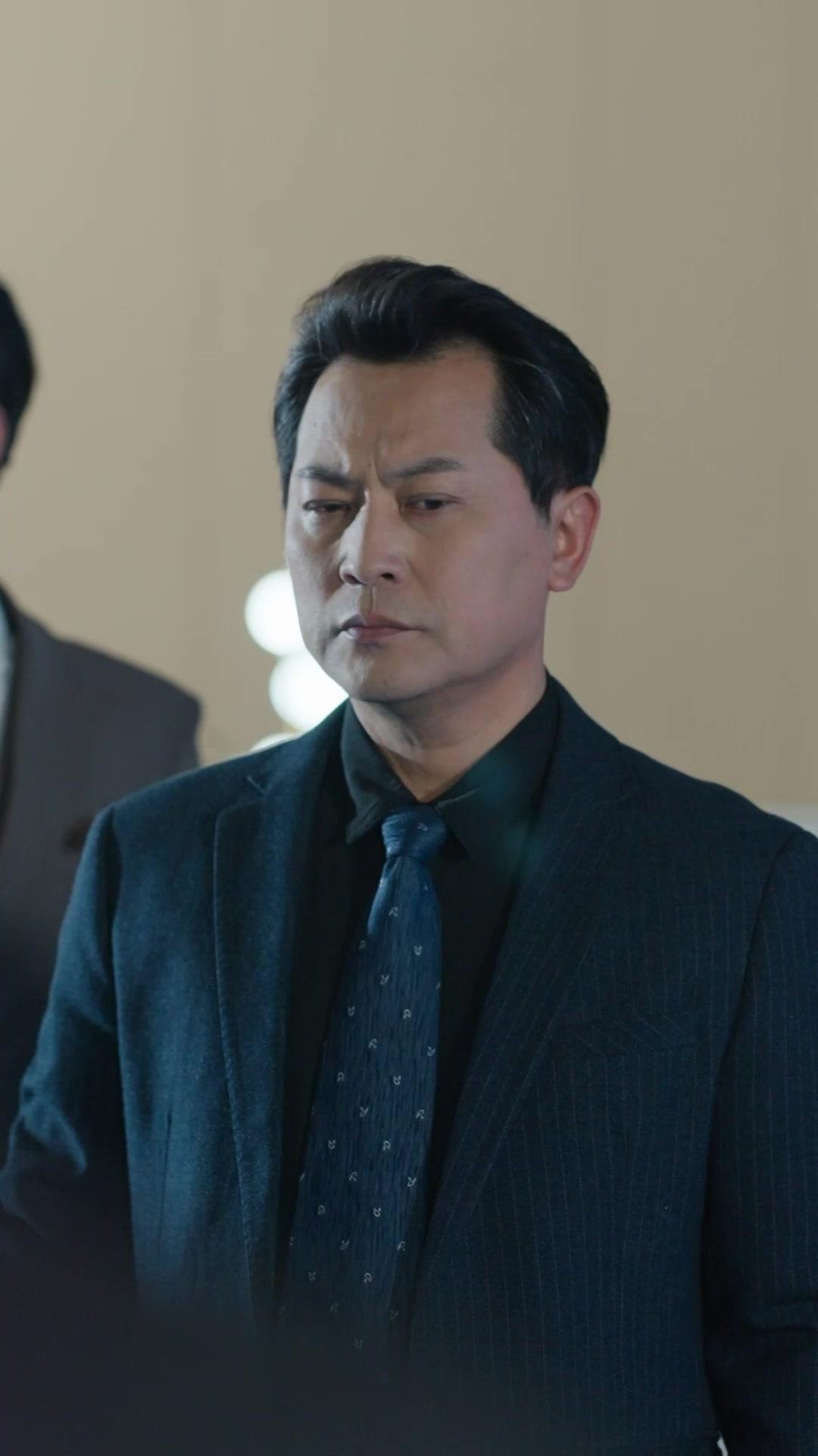 DRAGON CACHÉ DES AFFAIRES