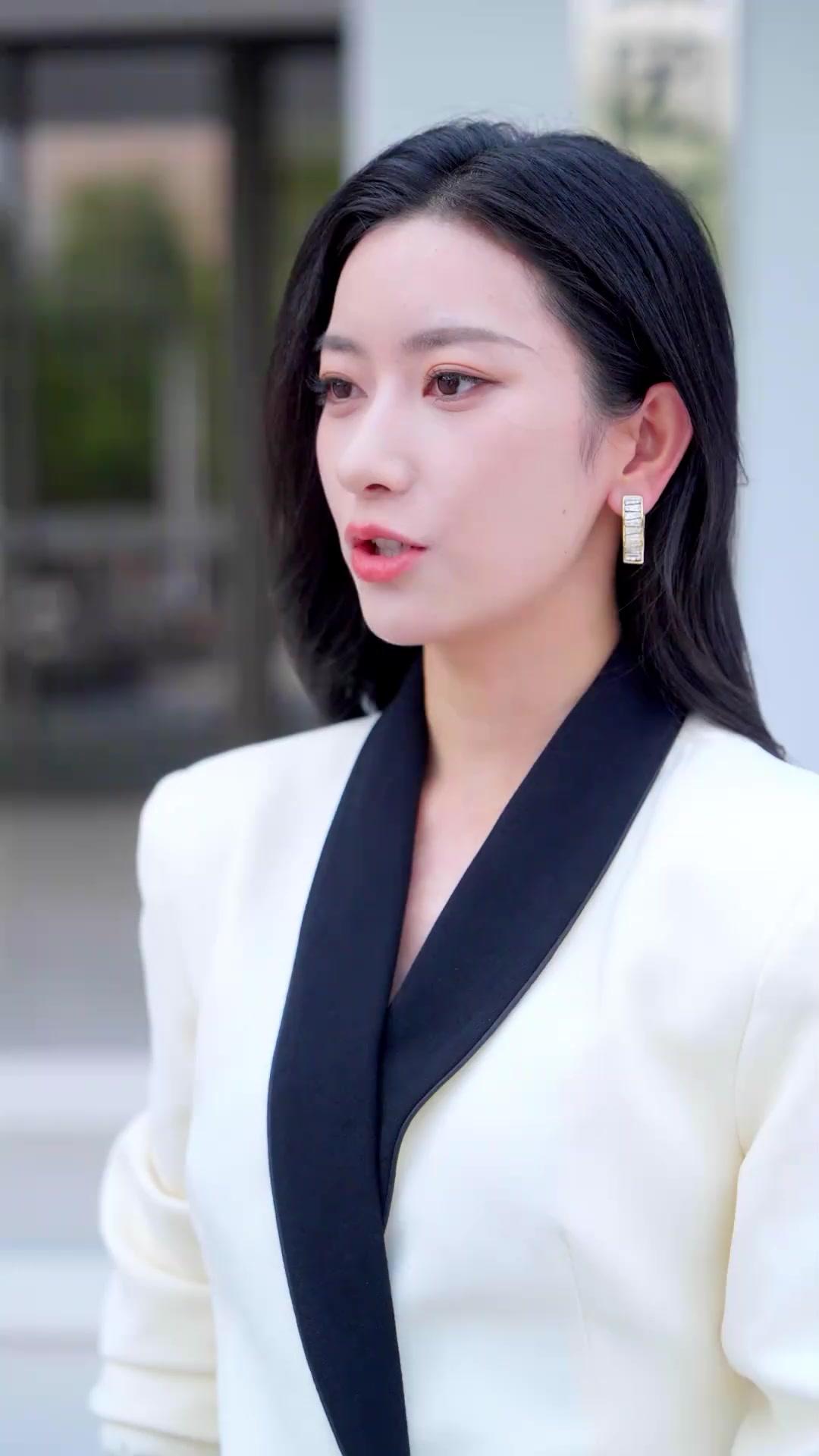 (พากย์เสียง)โทษทีนะ นี่ไม่ใช่ลูกนาย