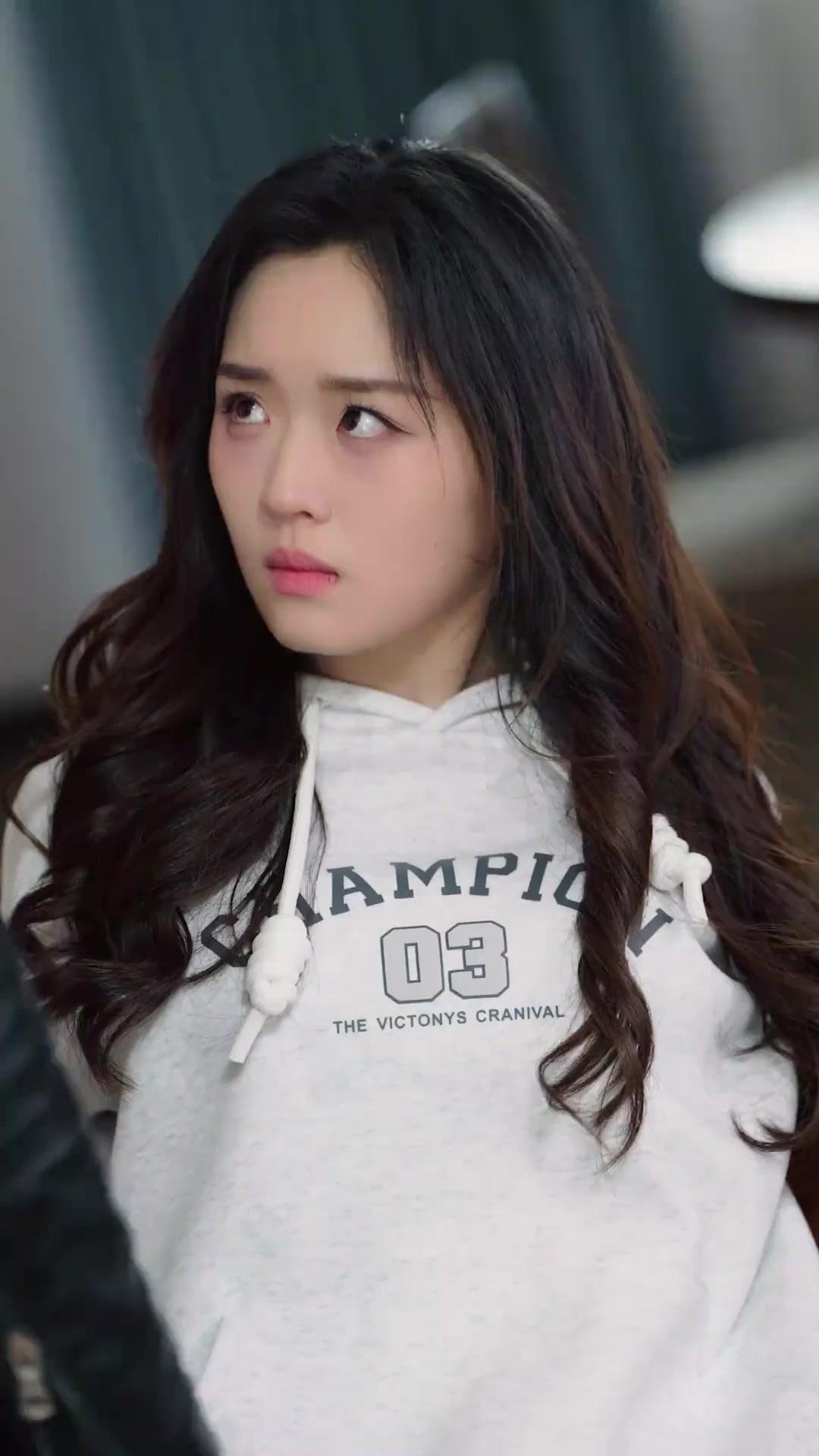 Istriku Jadi Pengganti