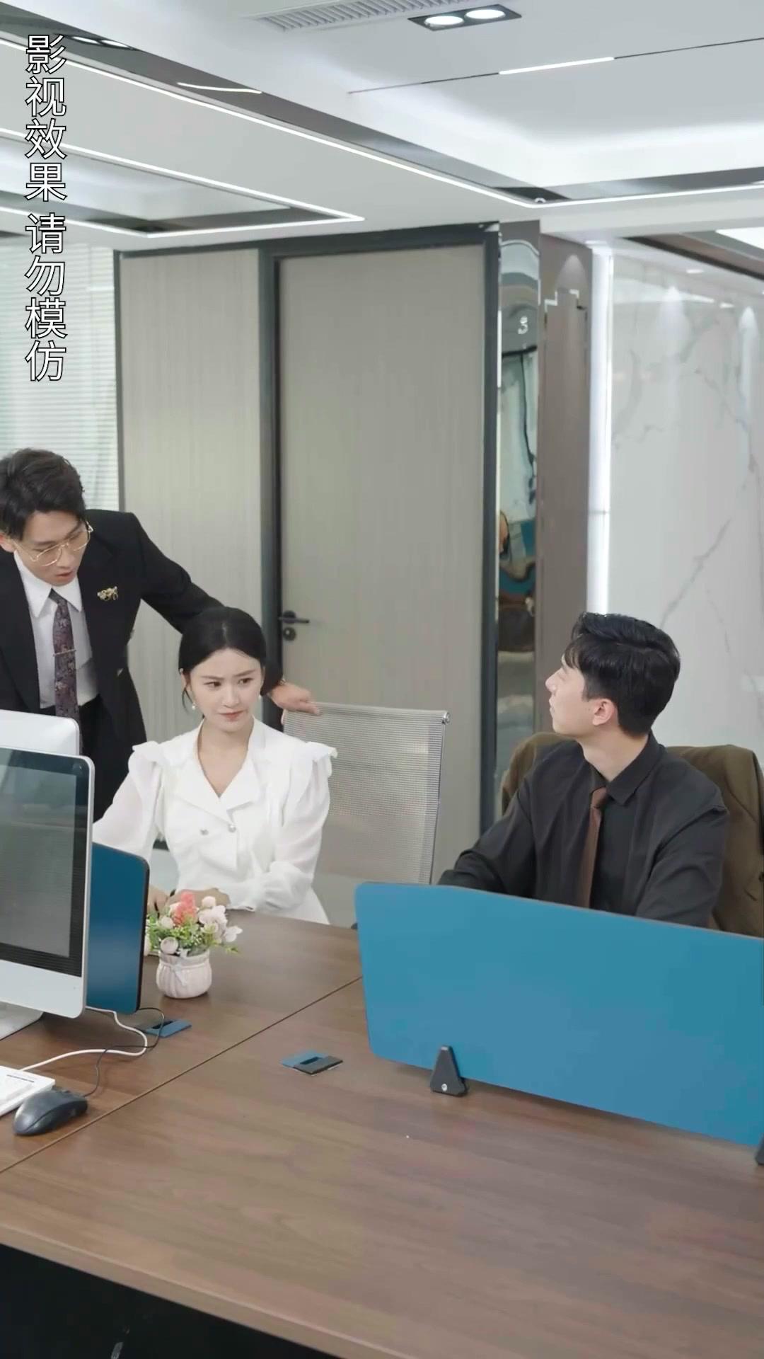 Kahwin Kilat, Suami Memanjakan Diri