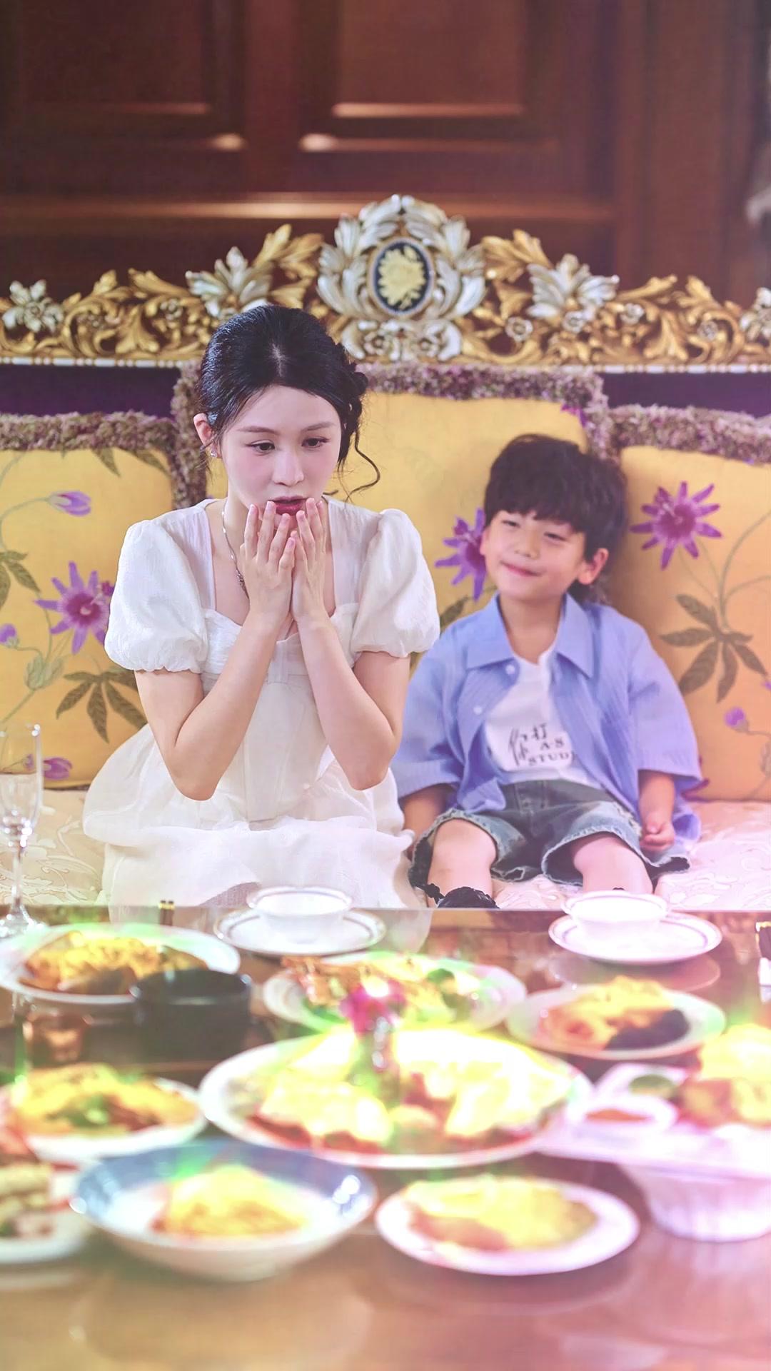 Putra bintang selamatkan ibu