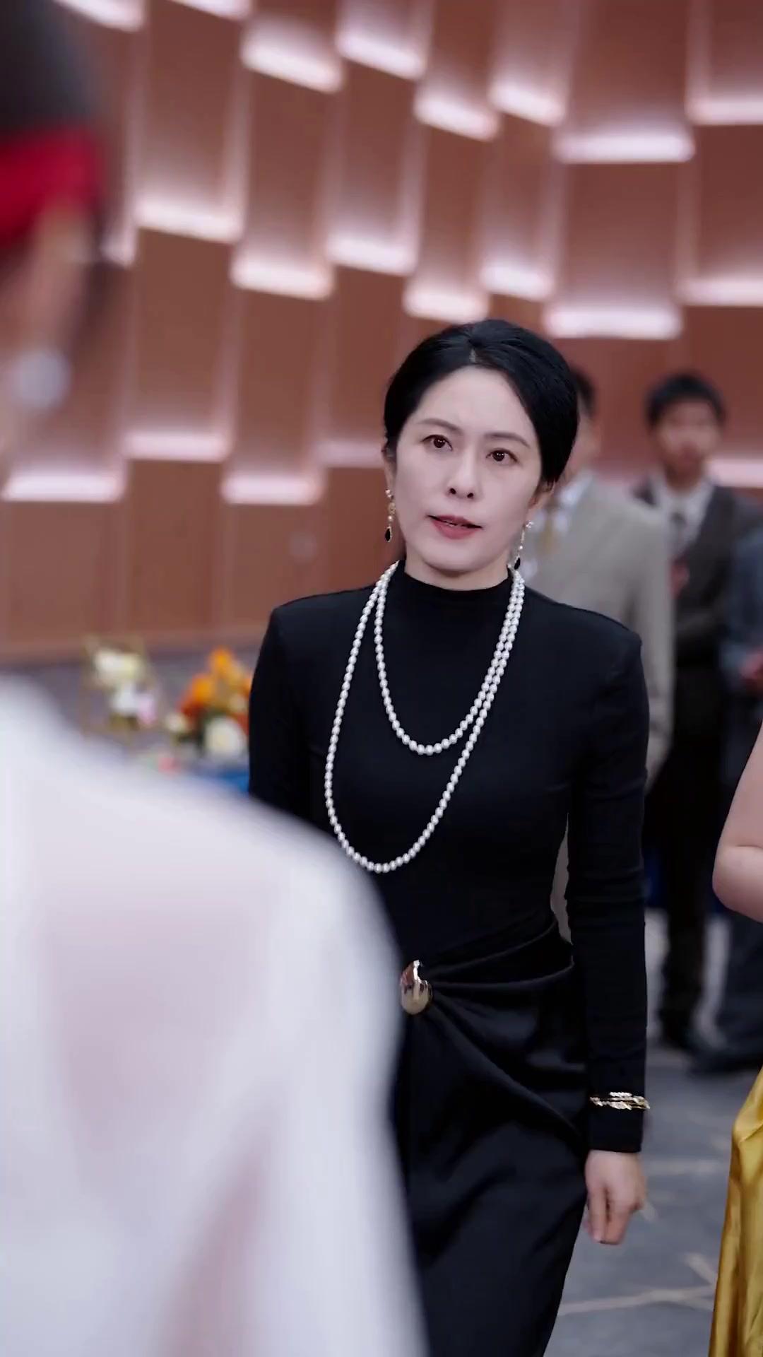 (Dubbed) Reborn Wraith: Fake Heiress Must Die!