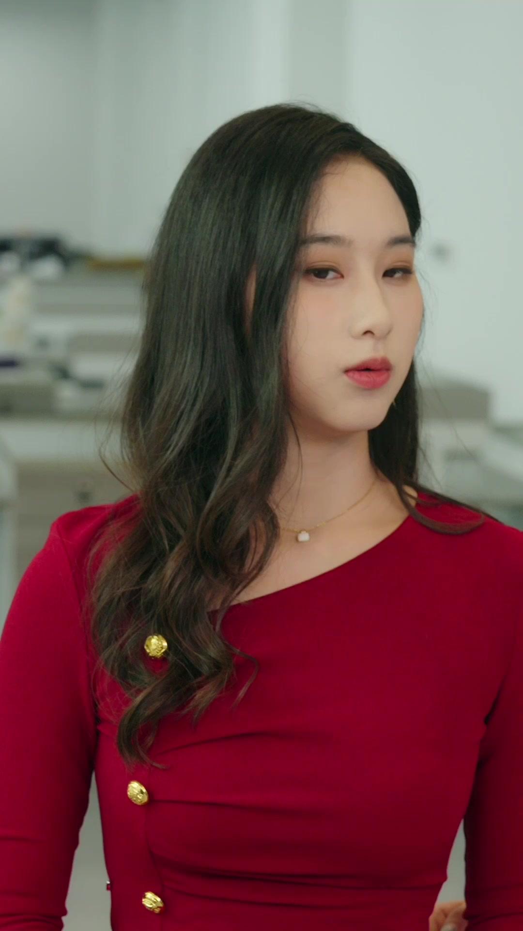 Bye, Scum Ex! Hi, Rich Life!