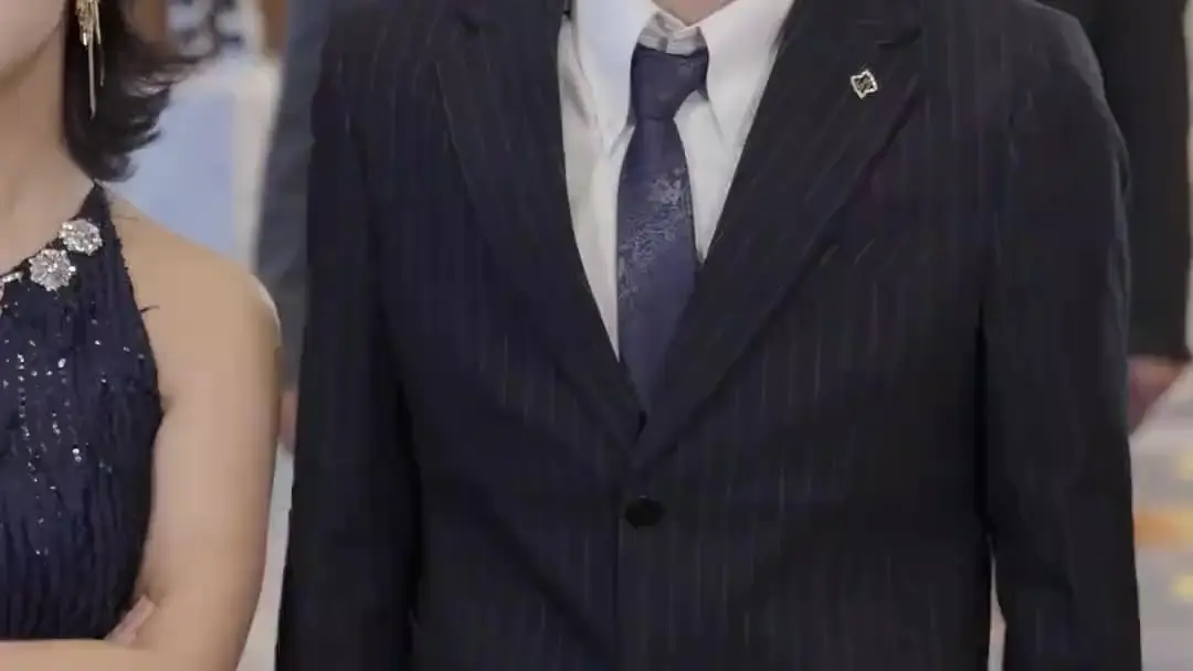 (Doublage) MA FEMME, LA PDG : Quand le trophée d’or devient une bombe à retardement