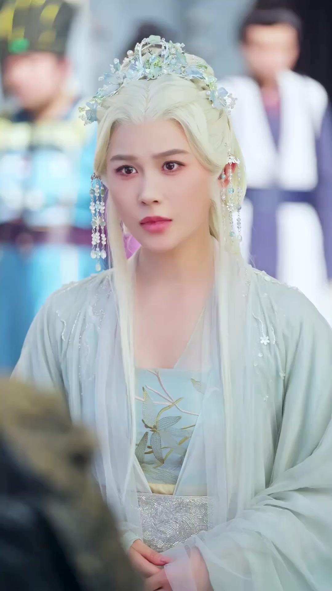 (Doblado) Lo hice rey, me encadenó