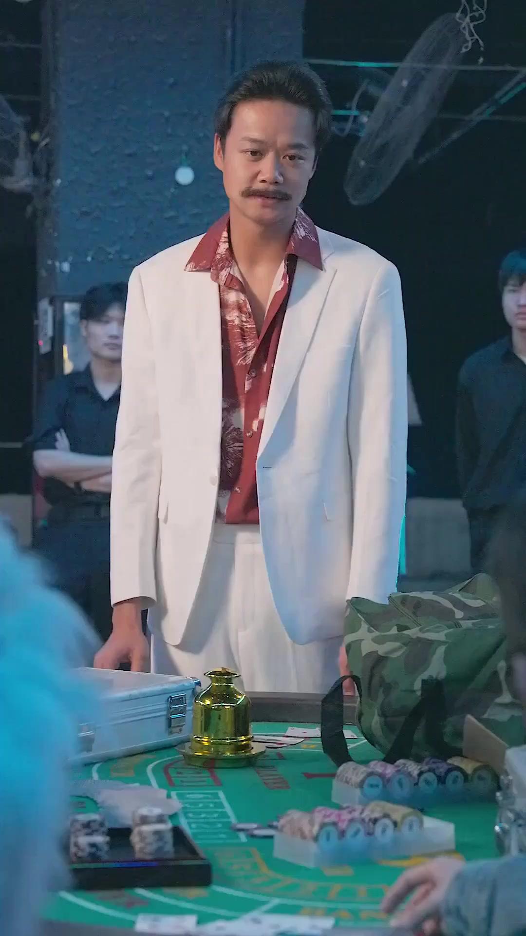 (พากย์เสียง) ผู้เชี่ยวชาญต้านพนัน