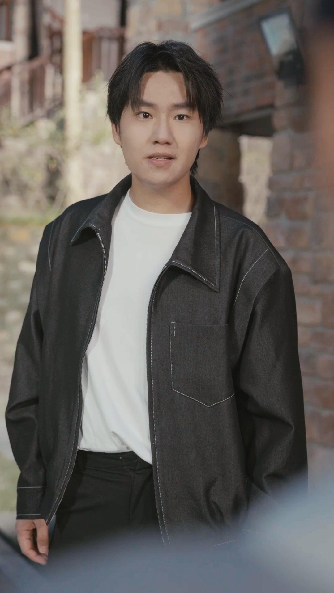 LE PÈRE FROID, LE CŒUR CHAUD