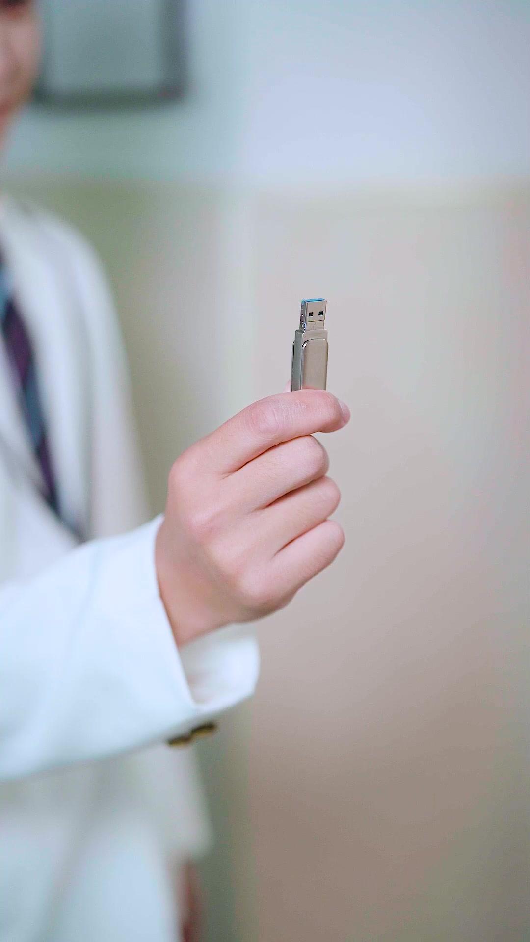 99와 100사이, 스민 이별