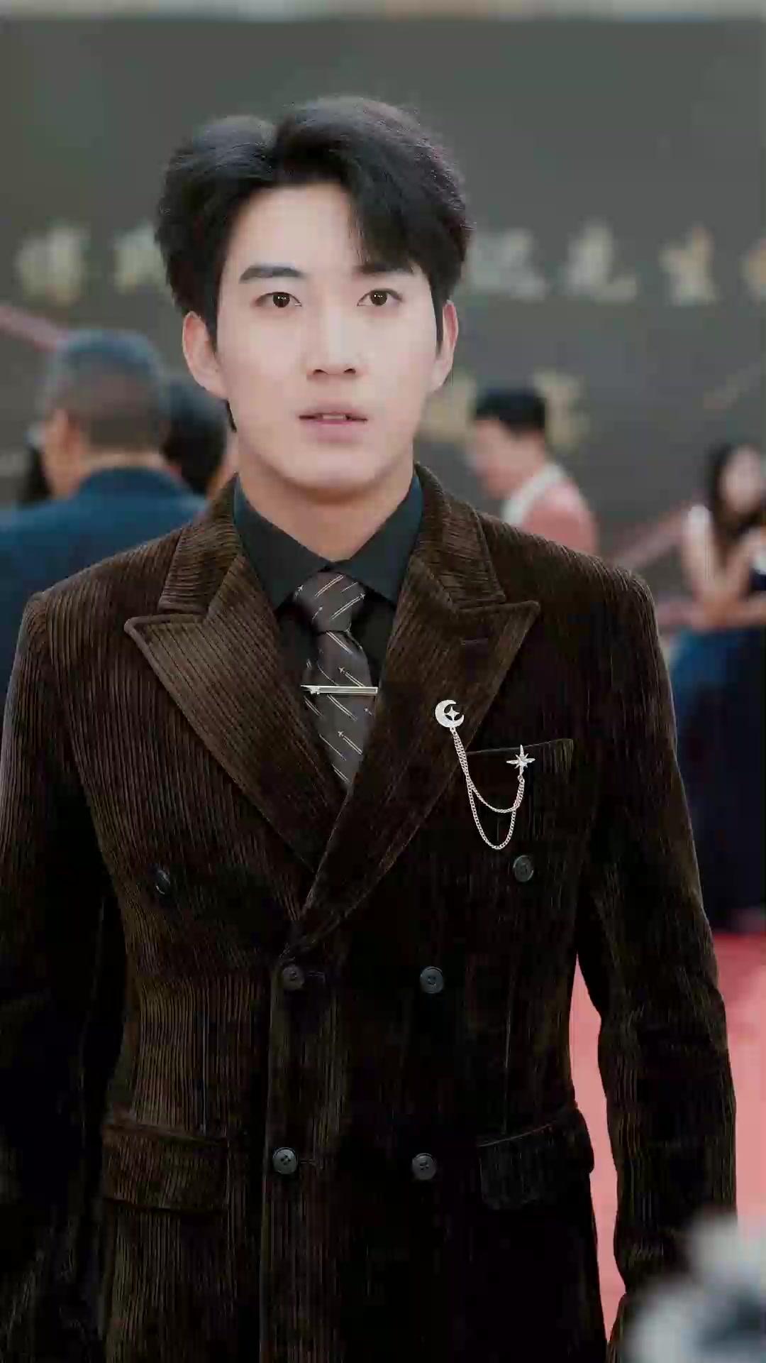 (พากย์เสียง) ทายาทเศรษฐีน้ำมัน