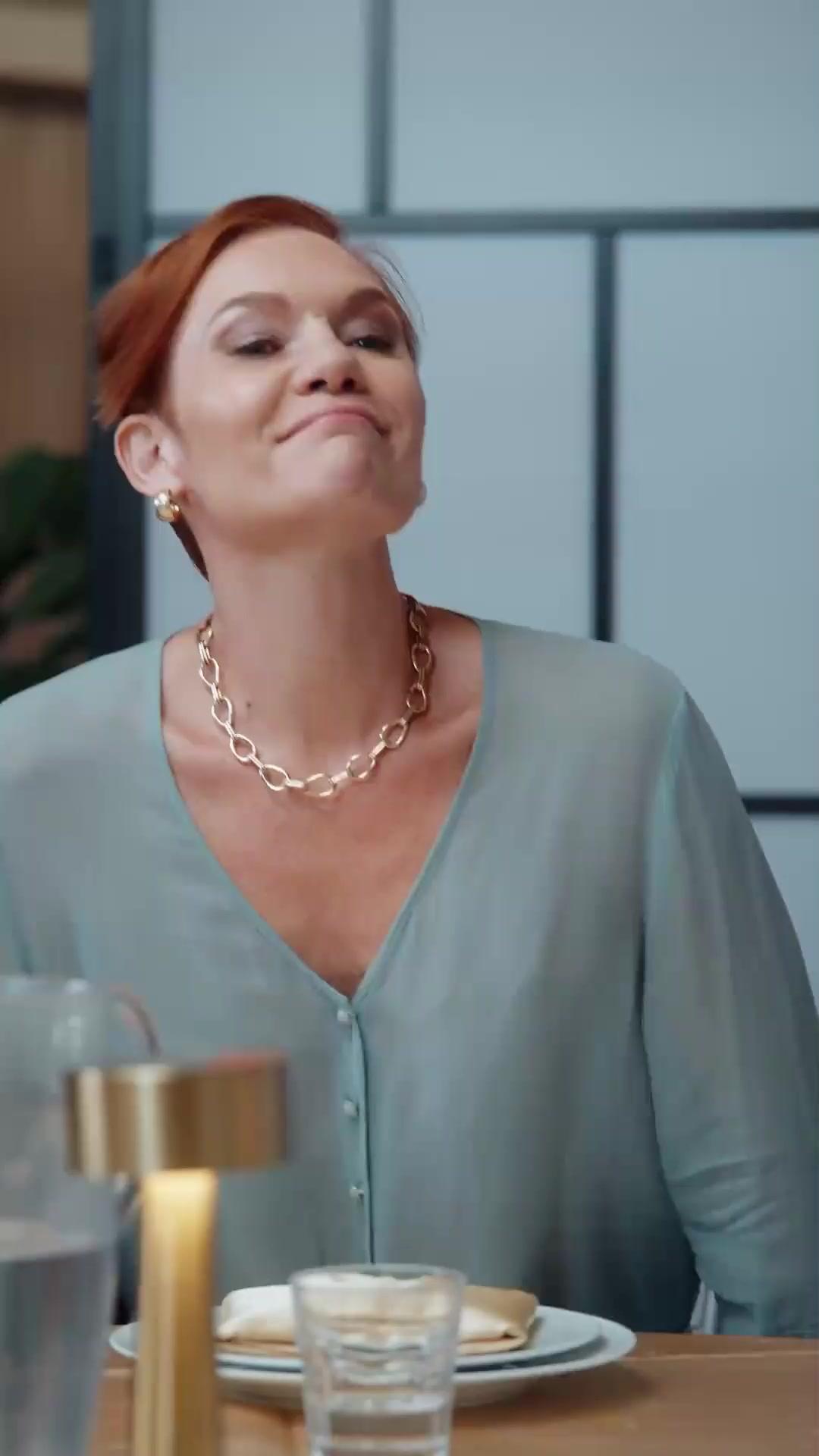 (مدبلج) فتيات يساعدن فتيات: طلاق أو هلاك