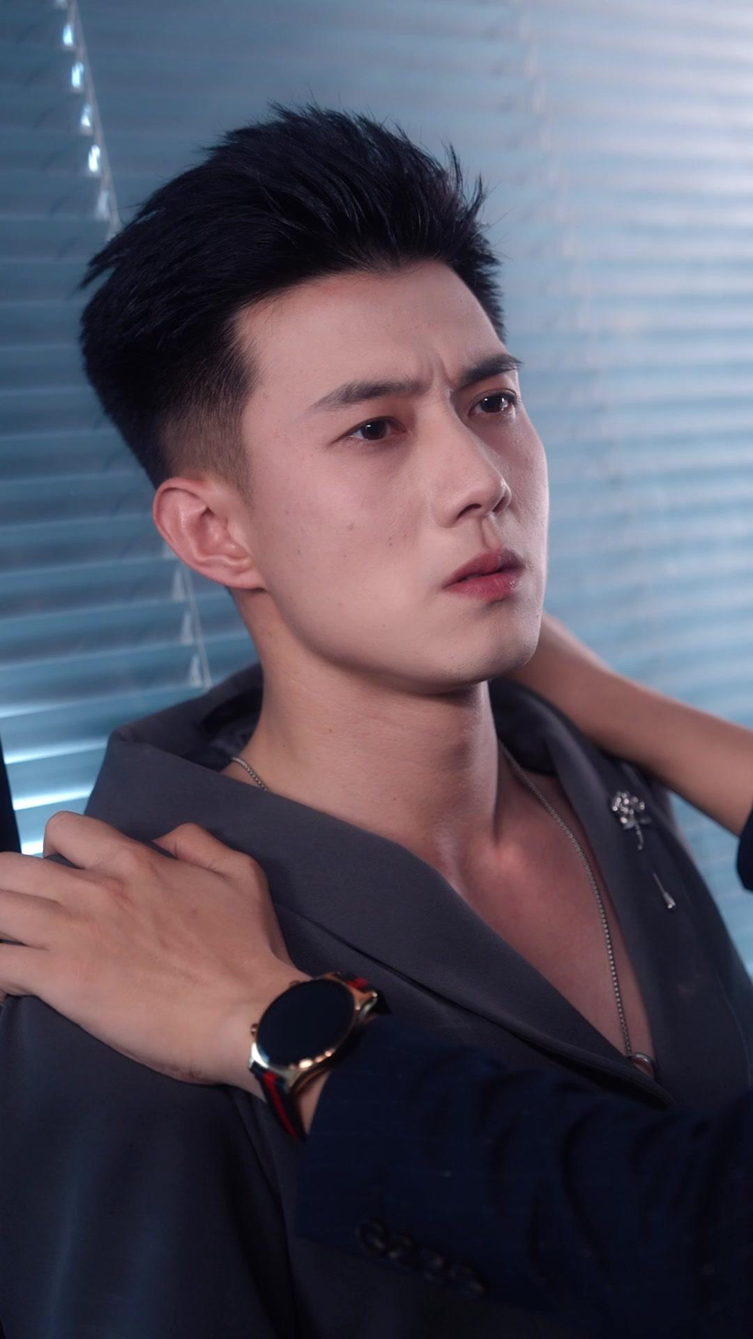 Bunga Berduri di Ruang Sidang