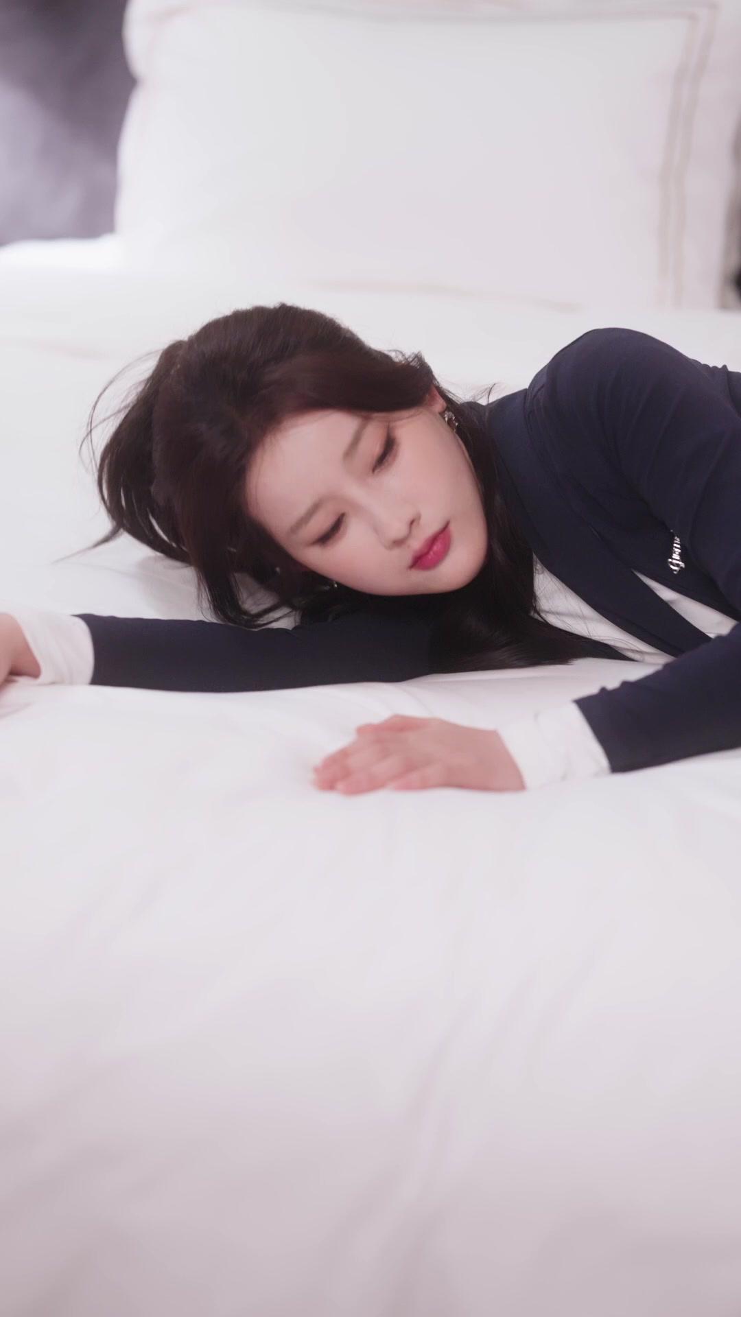 MON MARI ÉCLAIR ME CHÉRIT ET ME SÉDUIT