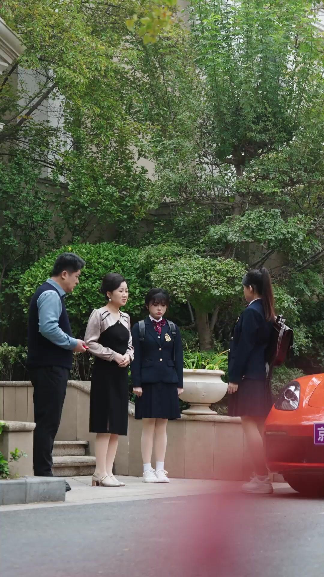 (더빙) 돌아온 아가씨가 가문을 바로잡다