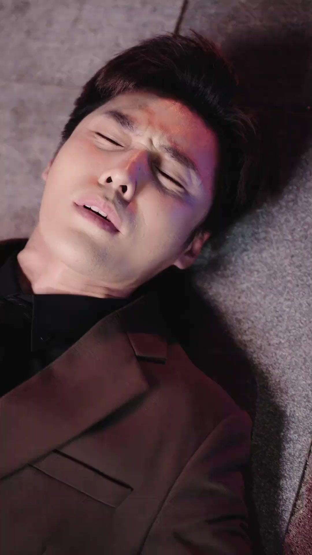 A Faxineira É Bilionária?