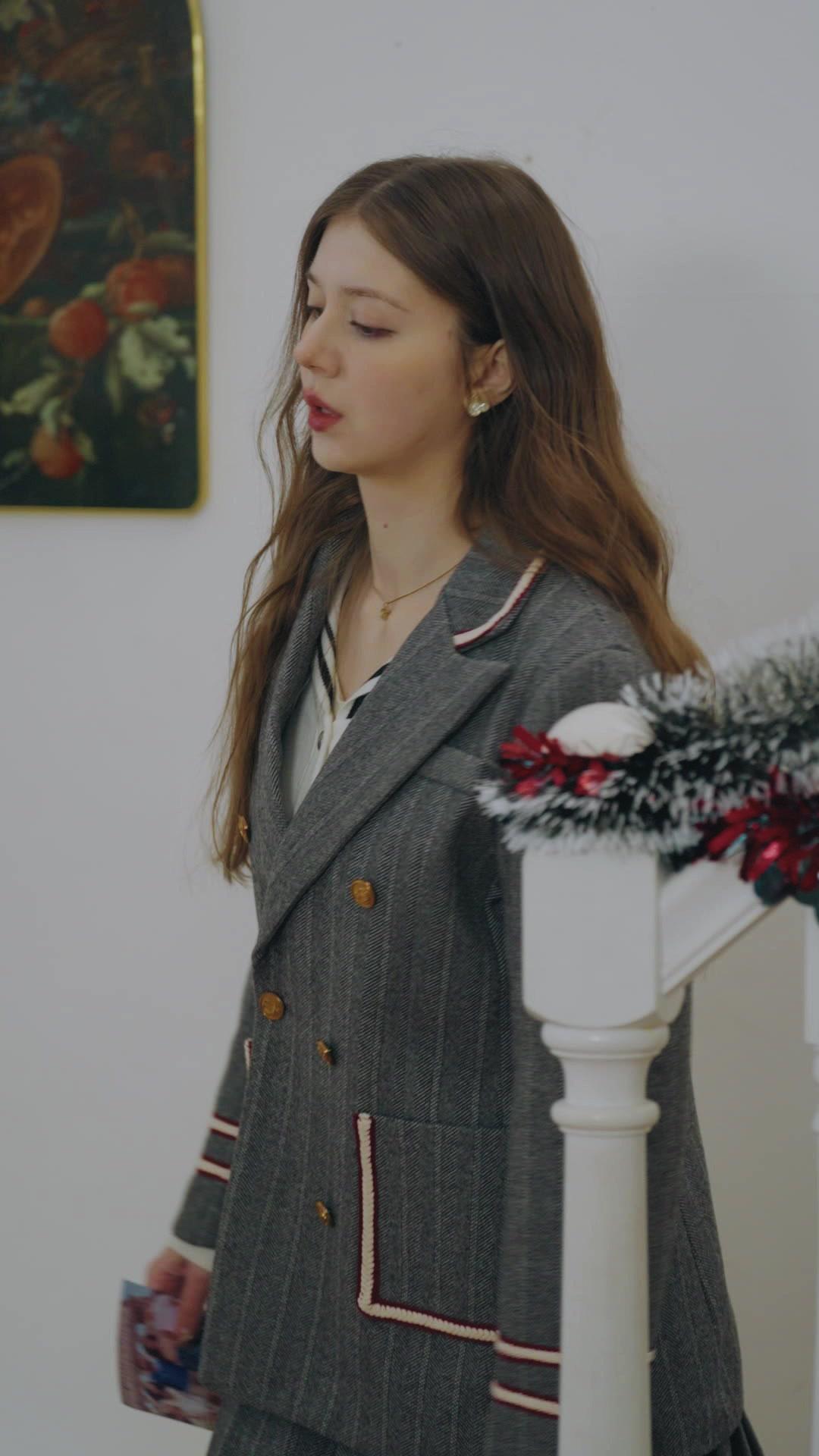 King Returns on Christmas Eve