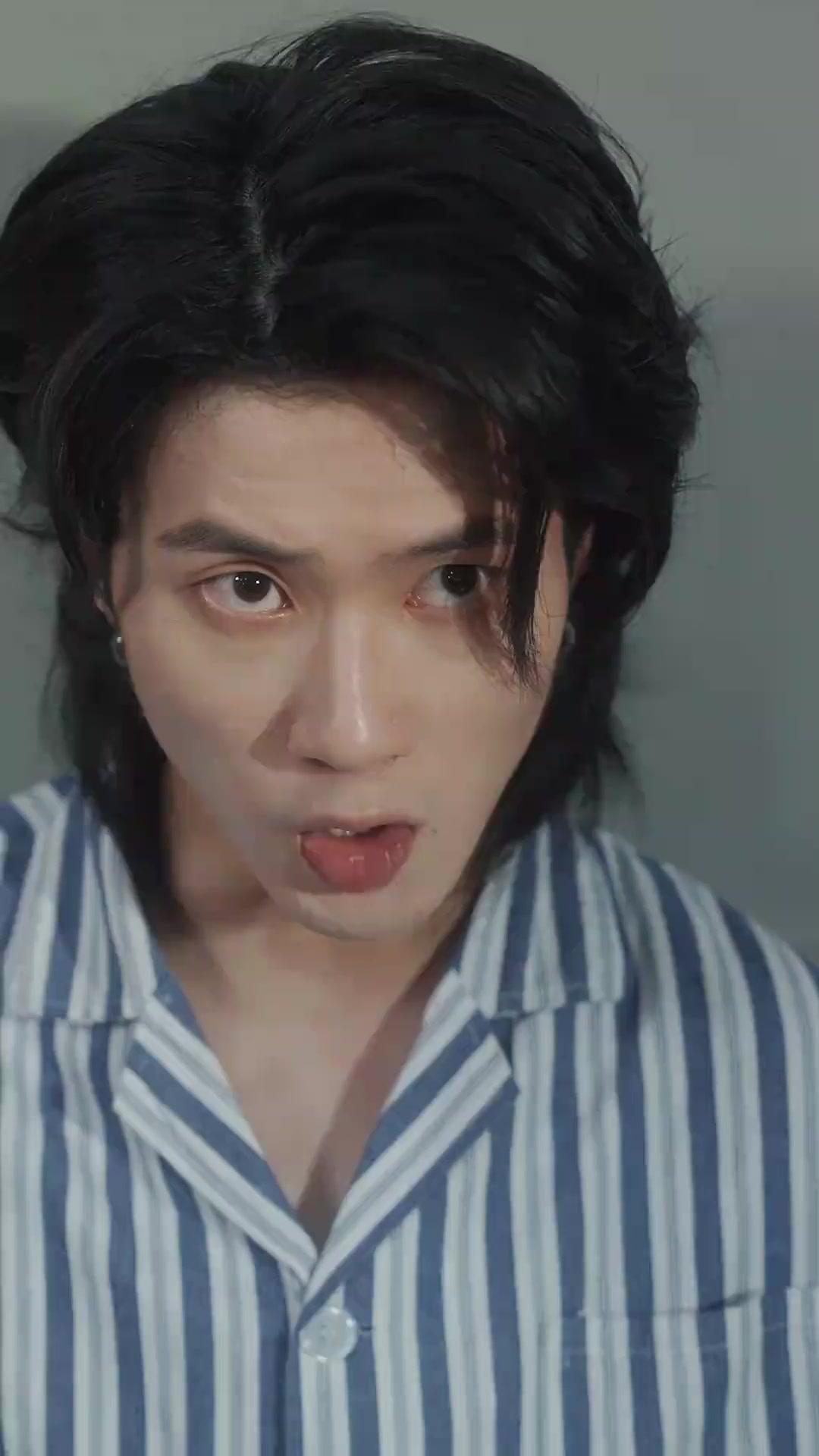 แผลเป็นเปิดโปงรัก