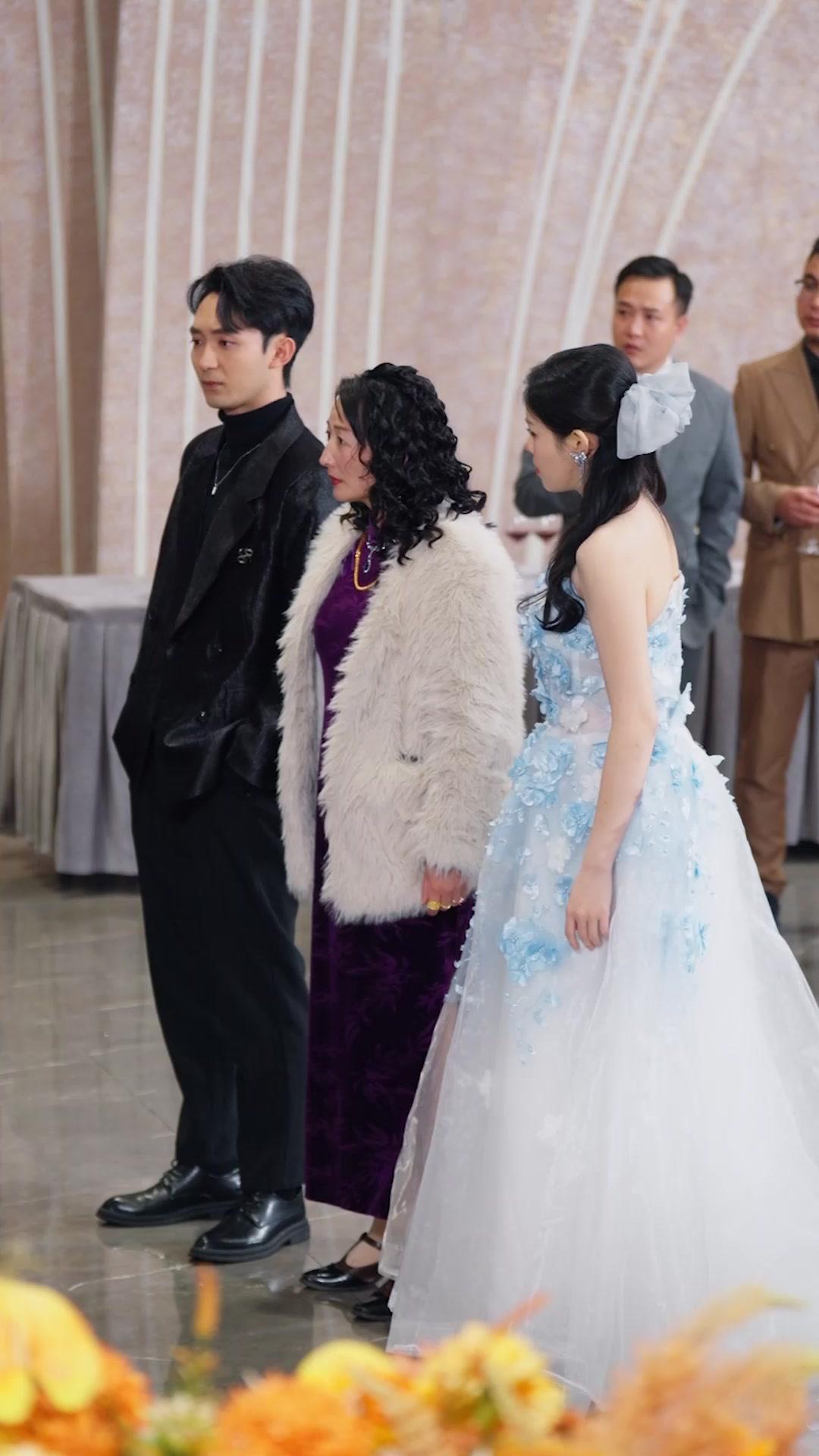 عودة الوردة الشائكة