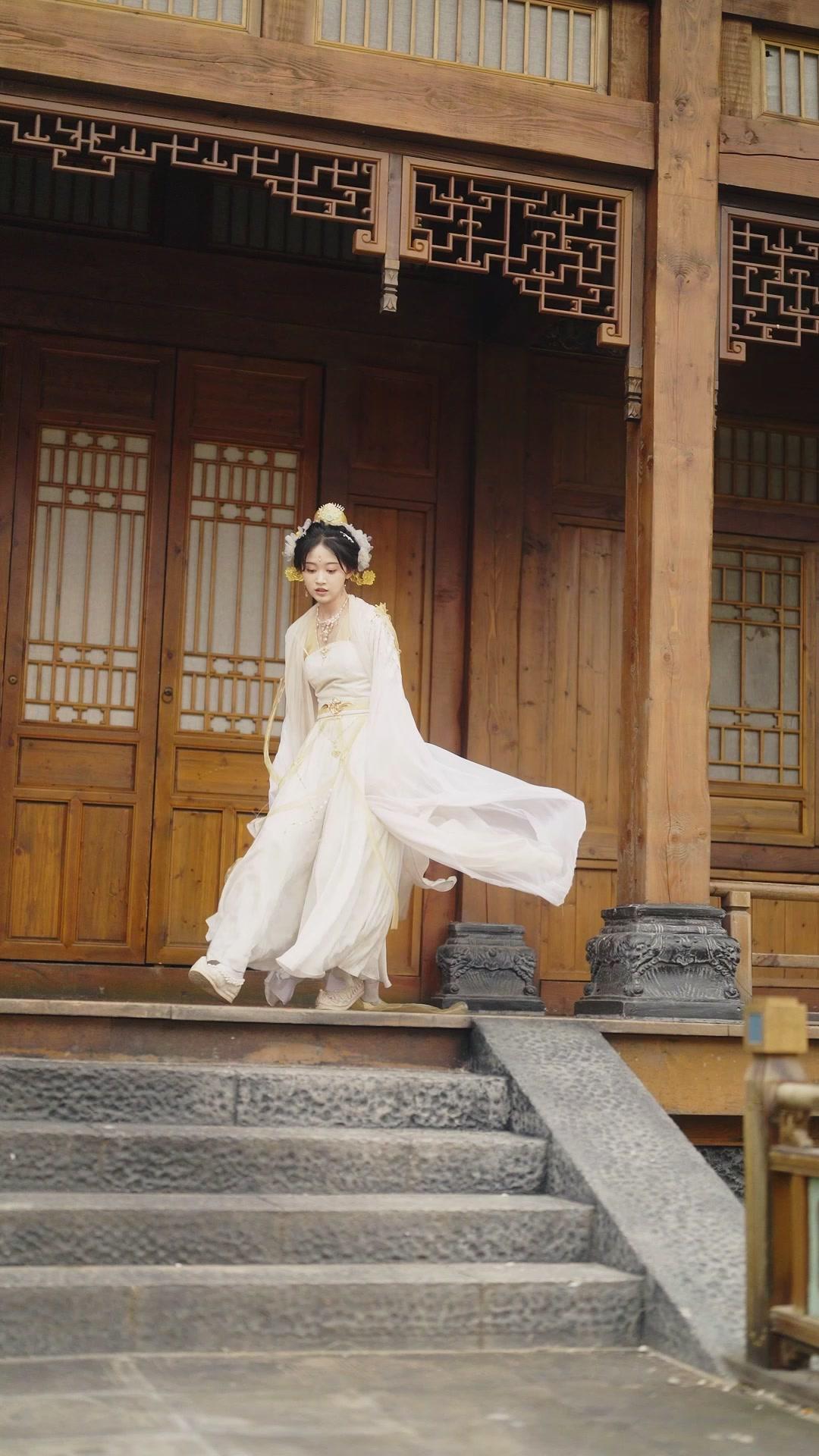 Bad Girl Wins the Emperor