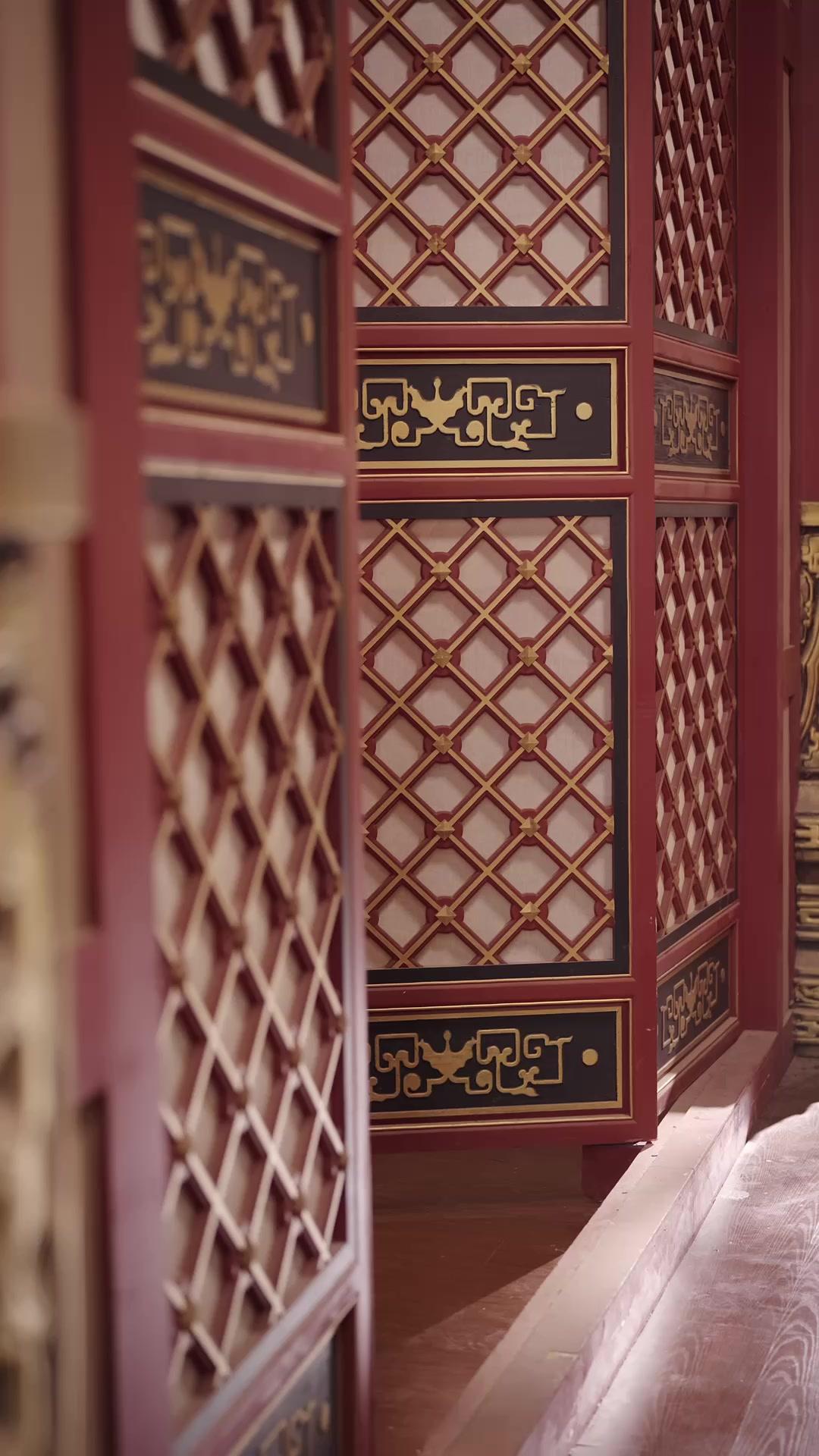 ขันทีปลอมขอจูบองค์รัชทายาท