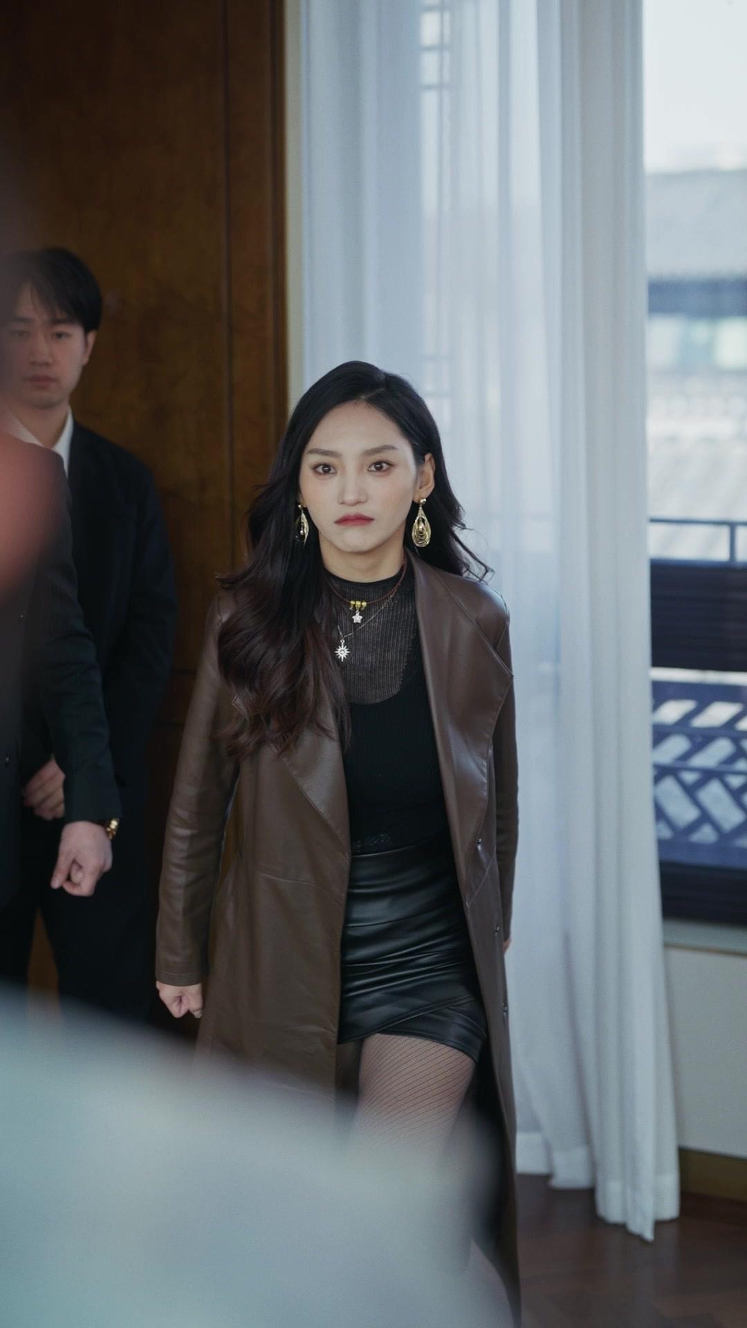 Duello tra Due Figlie