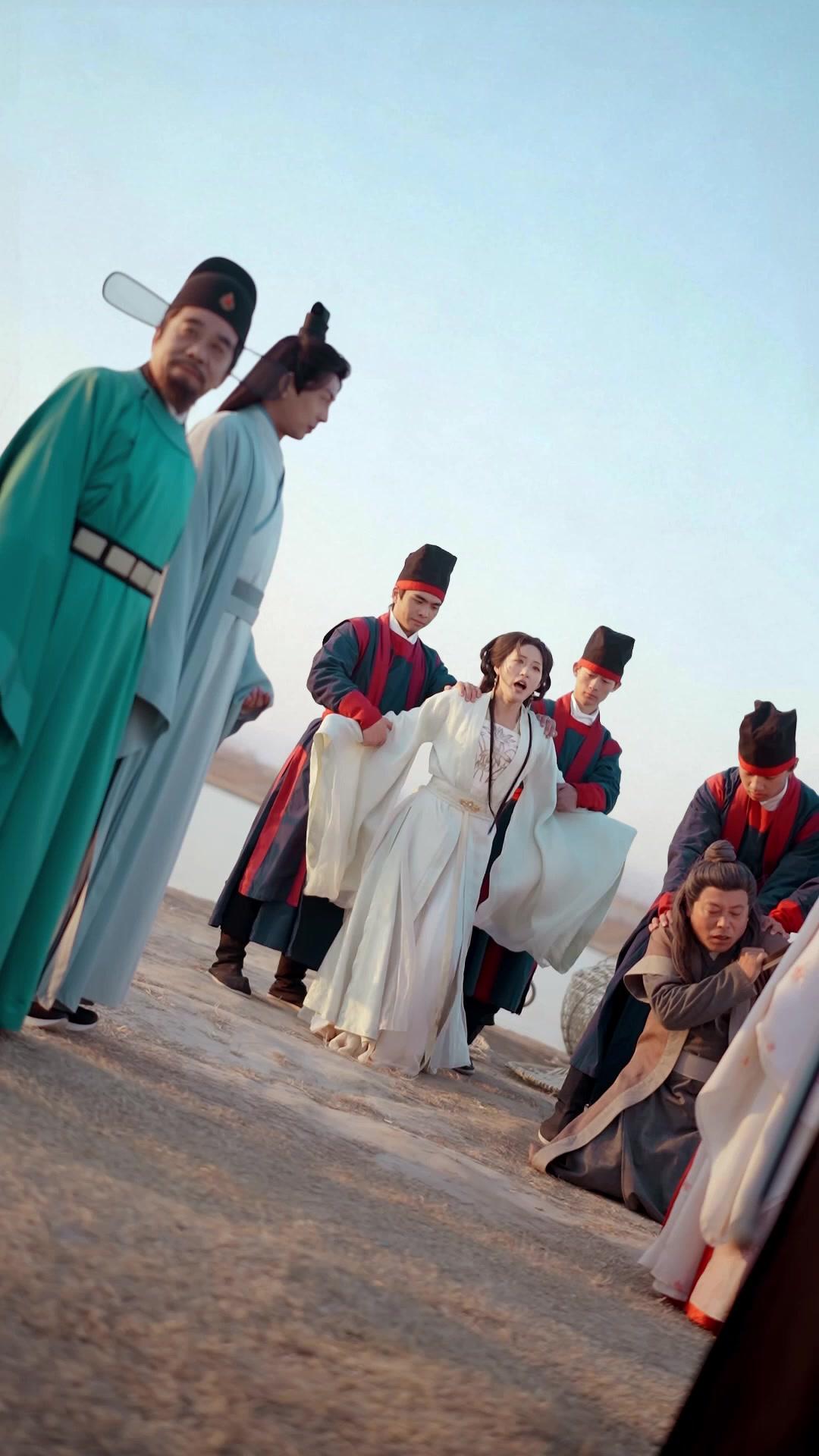 渣夫跪好，朕來了