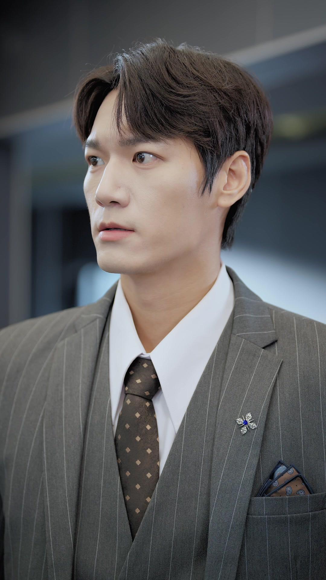 Suami Satpamku Itu Miliarder